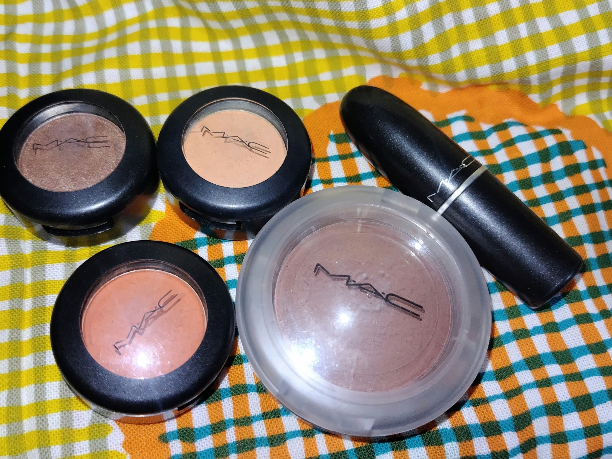 グロープレイ クッショニー ブラッシュ/M・A・C/ジェル・クリームチークを使ったクチコミ（1枚目）