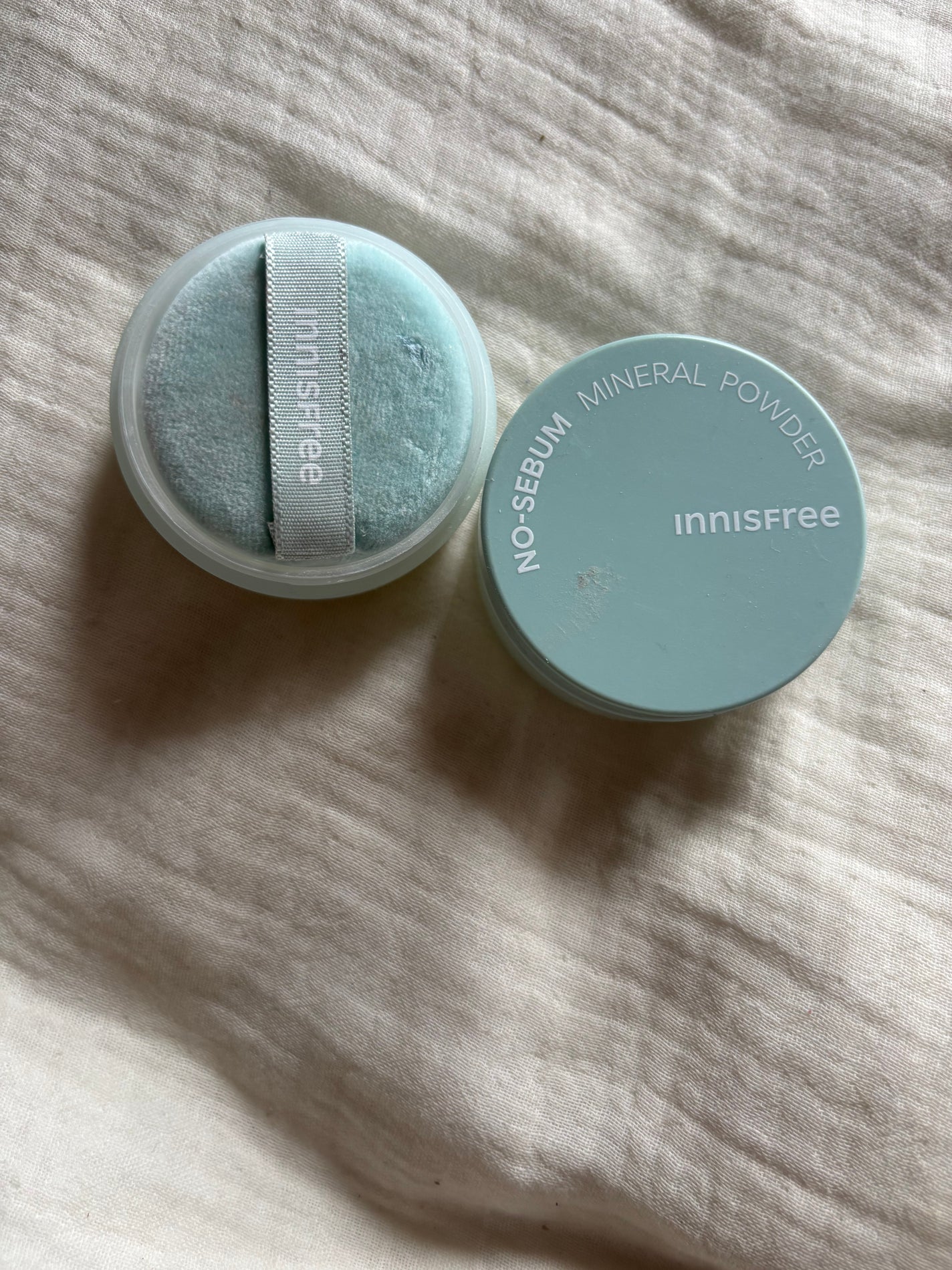 ち on LIPS 「私の大好きなイニスフリーのパウダーです☺️💕💕夏の時期皮脂のテ..」(1枚目)