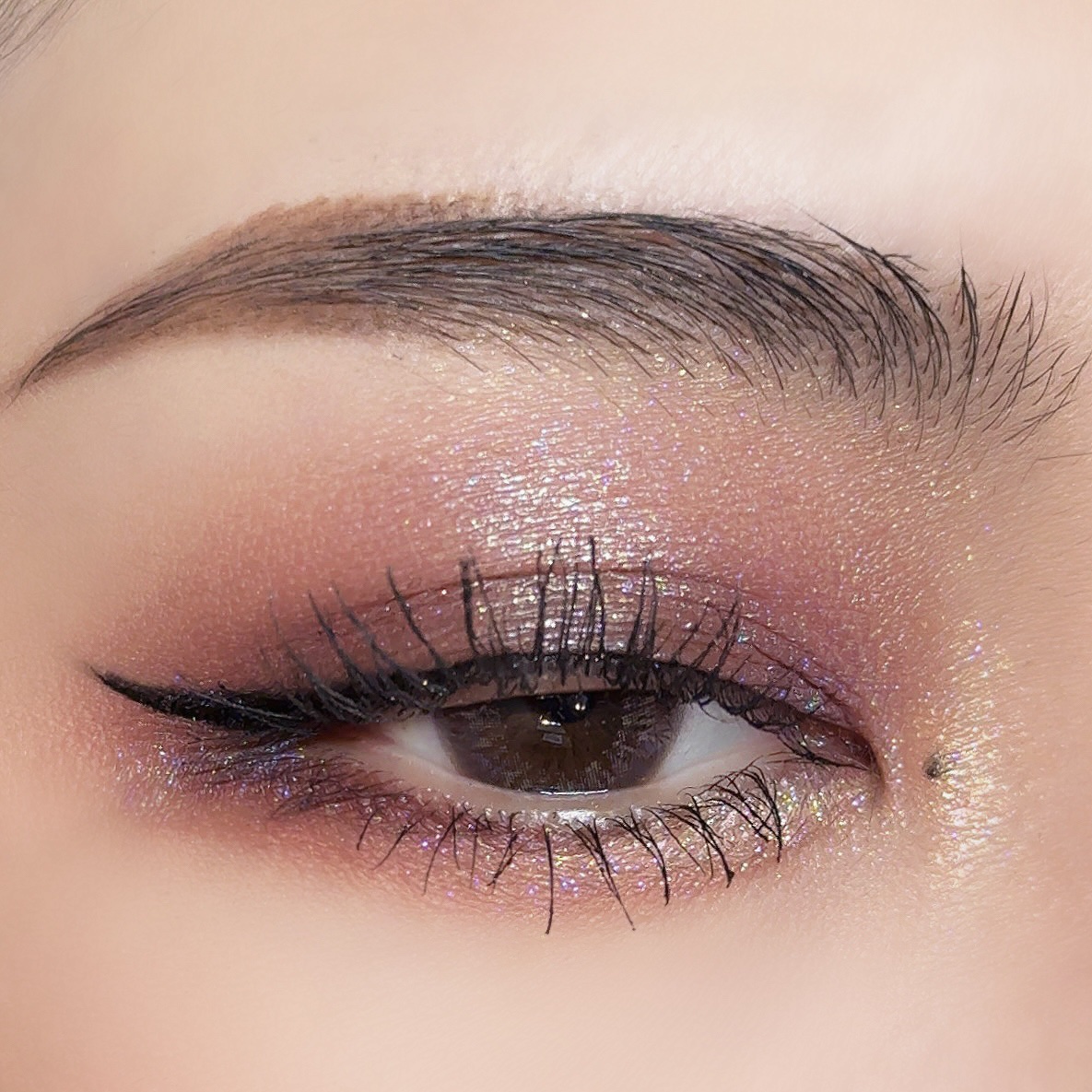 NAUGHTY NUDE/Huda Beauty/アイシャドウパレットを使ったクチコミ（3枚目）