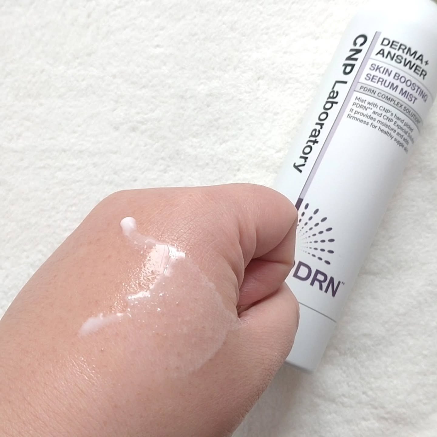 CNP ダーマアンサー スキン ブースティング セラム ミスト/CNP Laboratory/ミスト状化粧水を使ったクチコミ（3枚目）