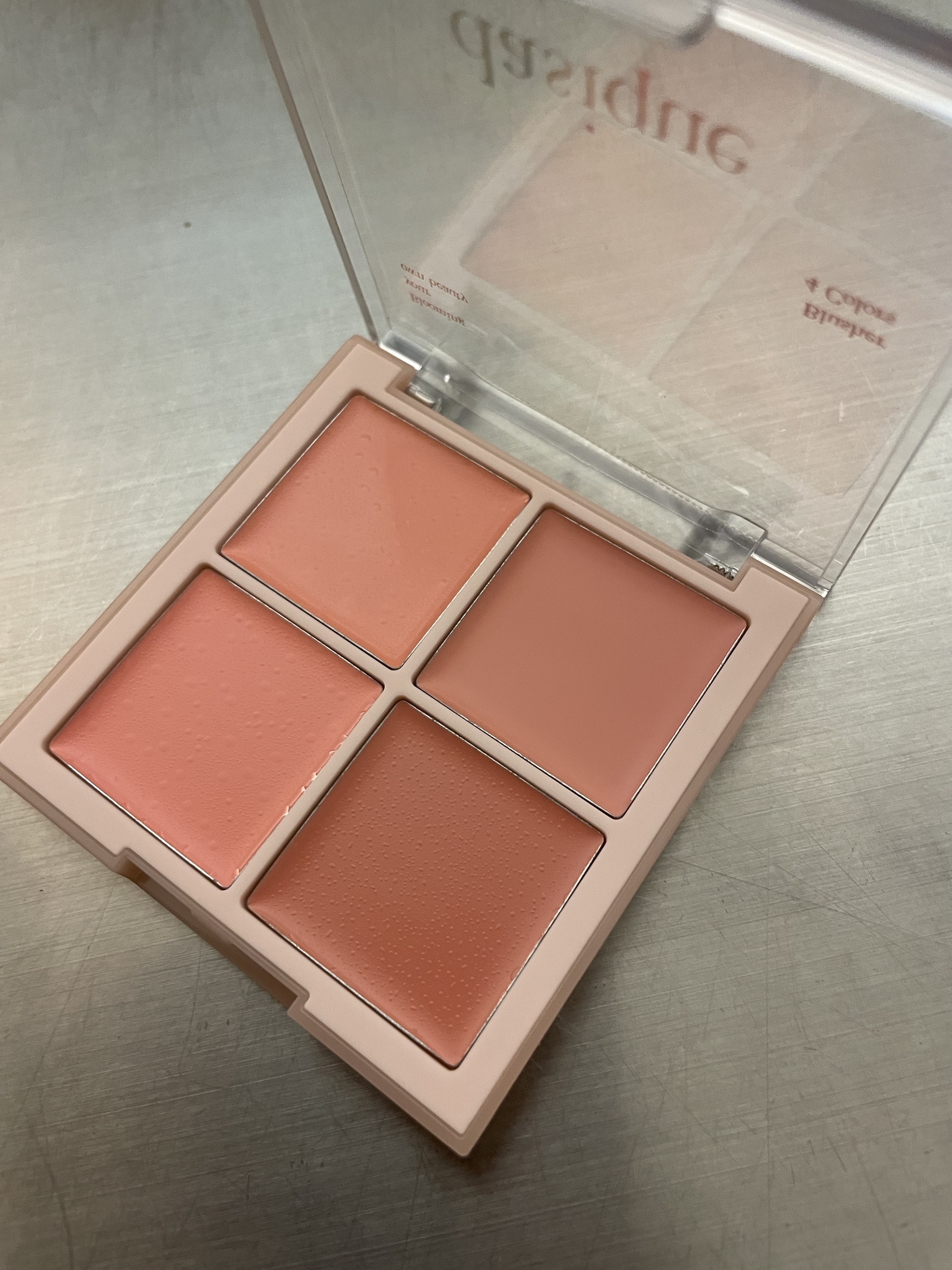 ブレンディングムードチーク 18 ミルキーアプリコット/dasique/パウダーチークを使ったクチコミ（1枚目）