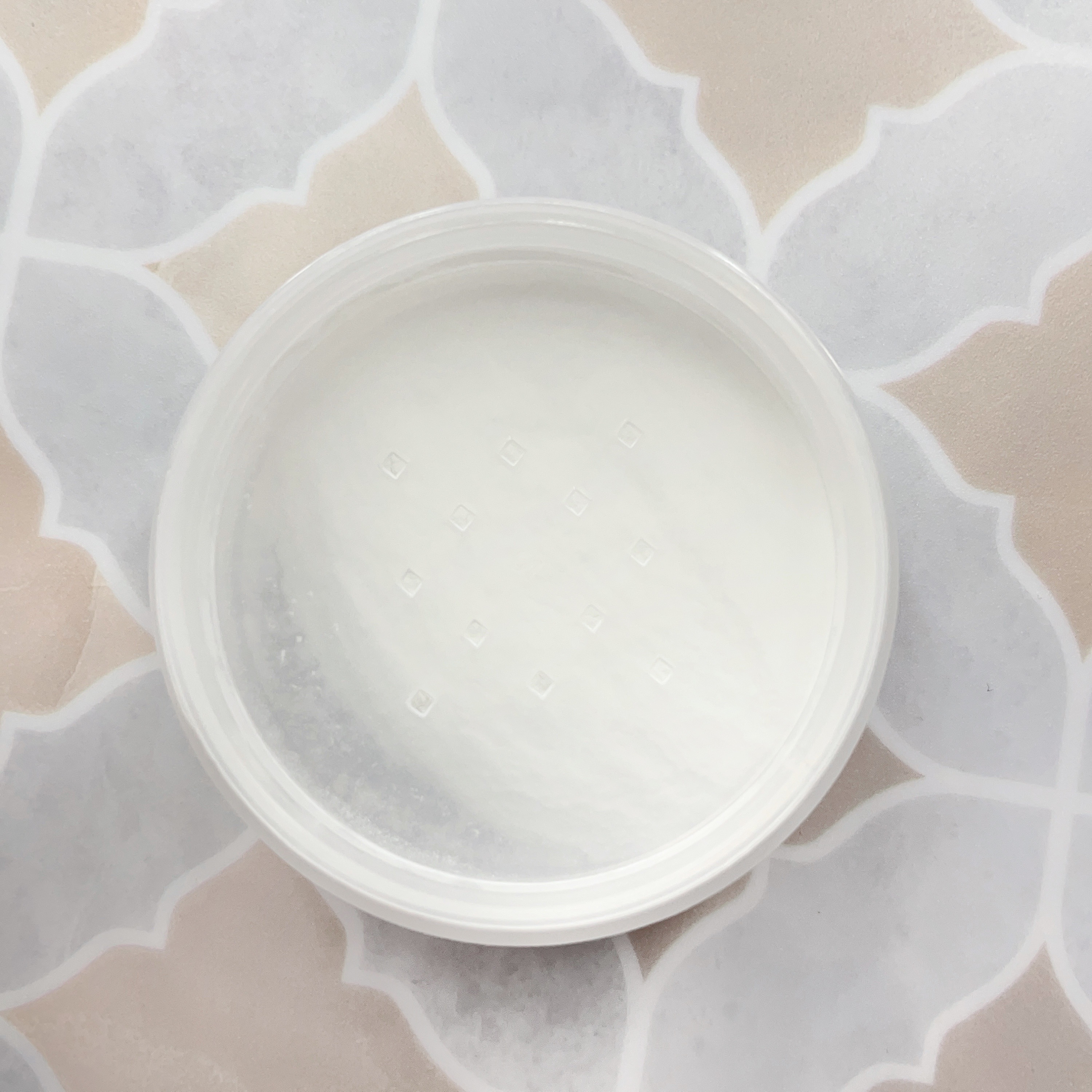 CICA ノーセバム マイルドパウダー/VT/ルースパウダーを使ったクチコミ（2枚目）