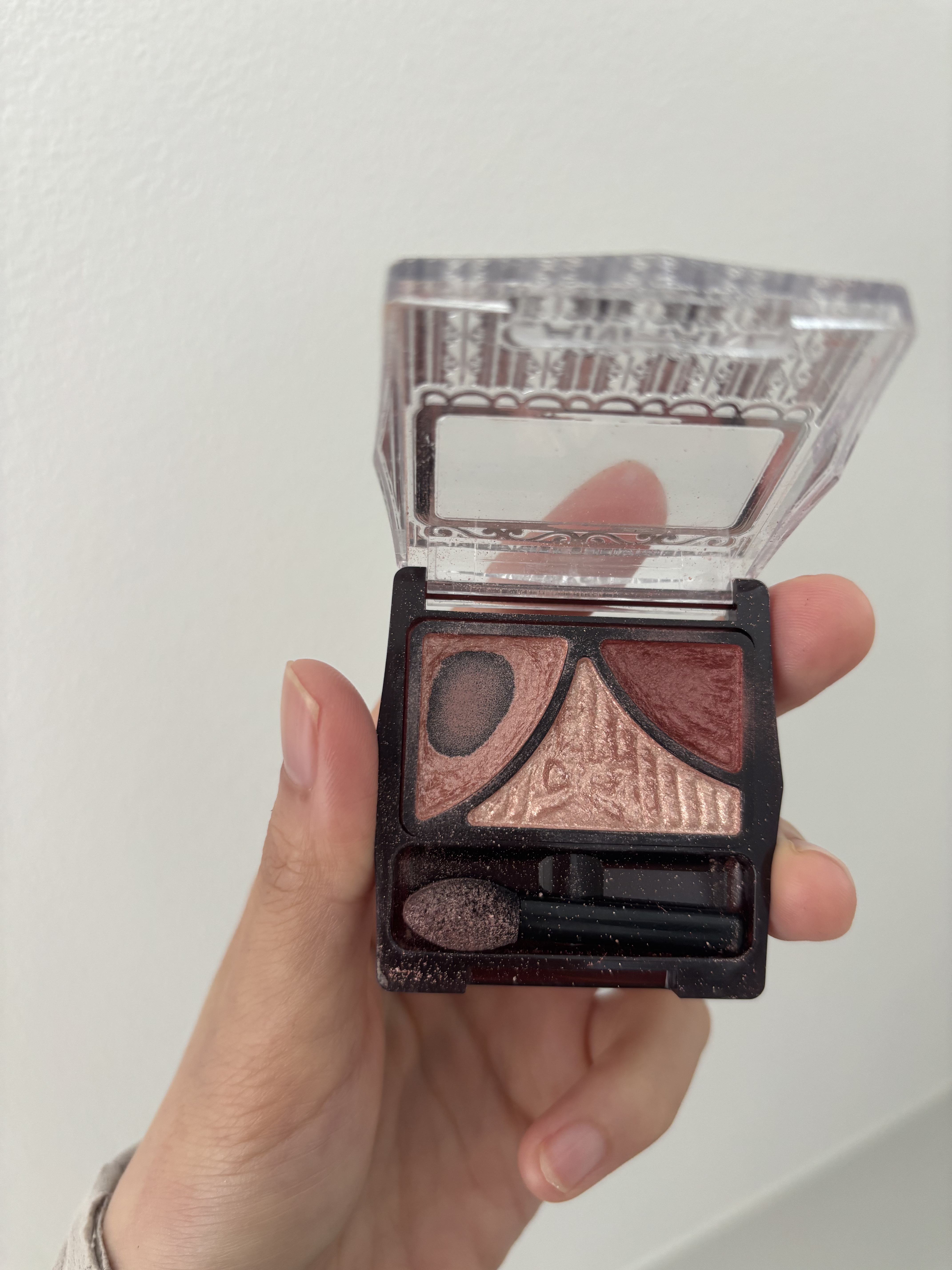 ジューシーピュアアイズ/キャンメイク/アイシャドウパレットを使ったクチコミ（1枚目）