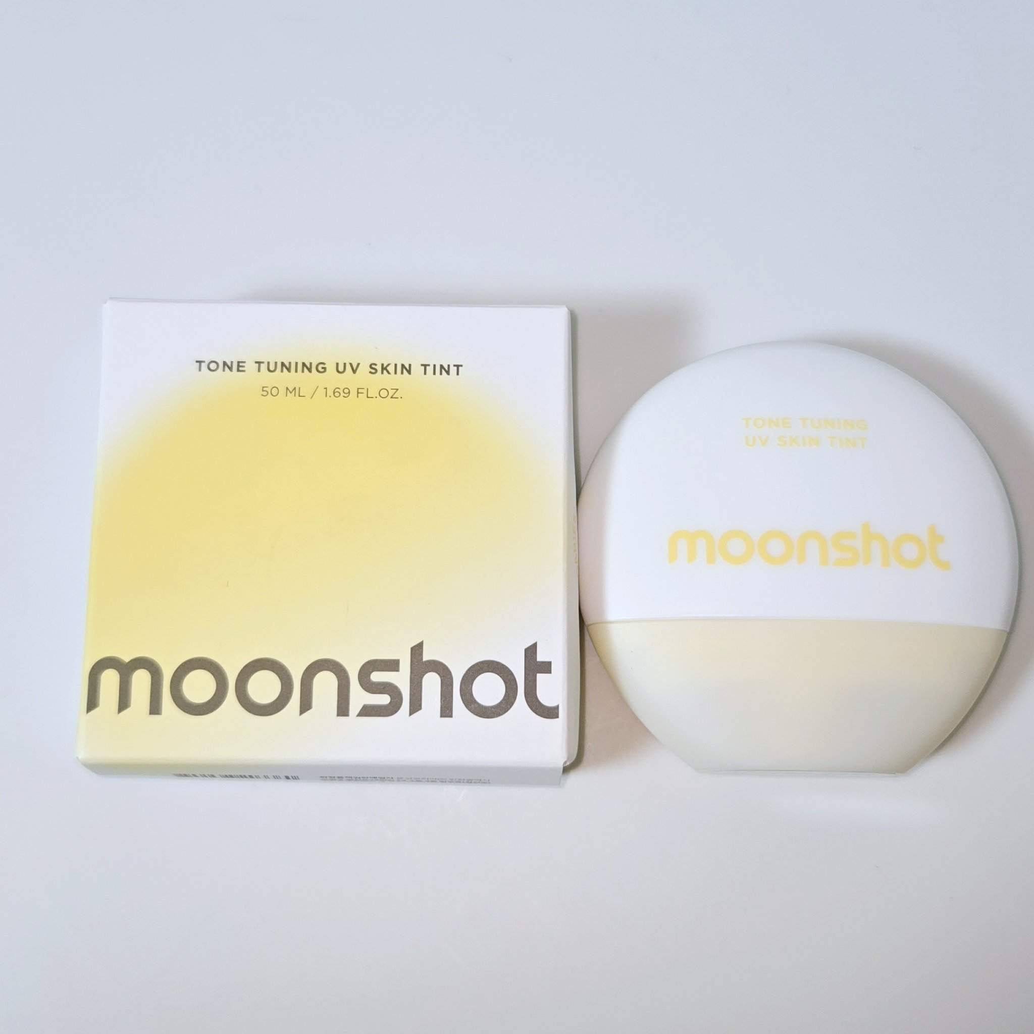 トーンチューニング UV スキンティント/moonshot/日焼け止めクリームを使ったクチコミ（1枚目）