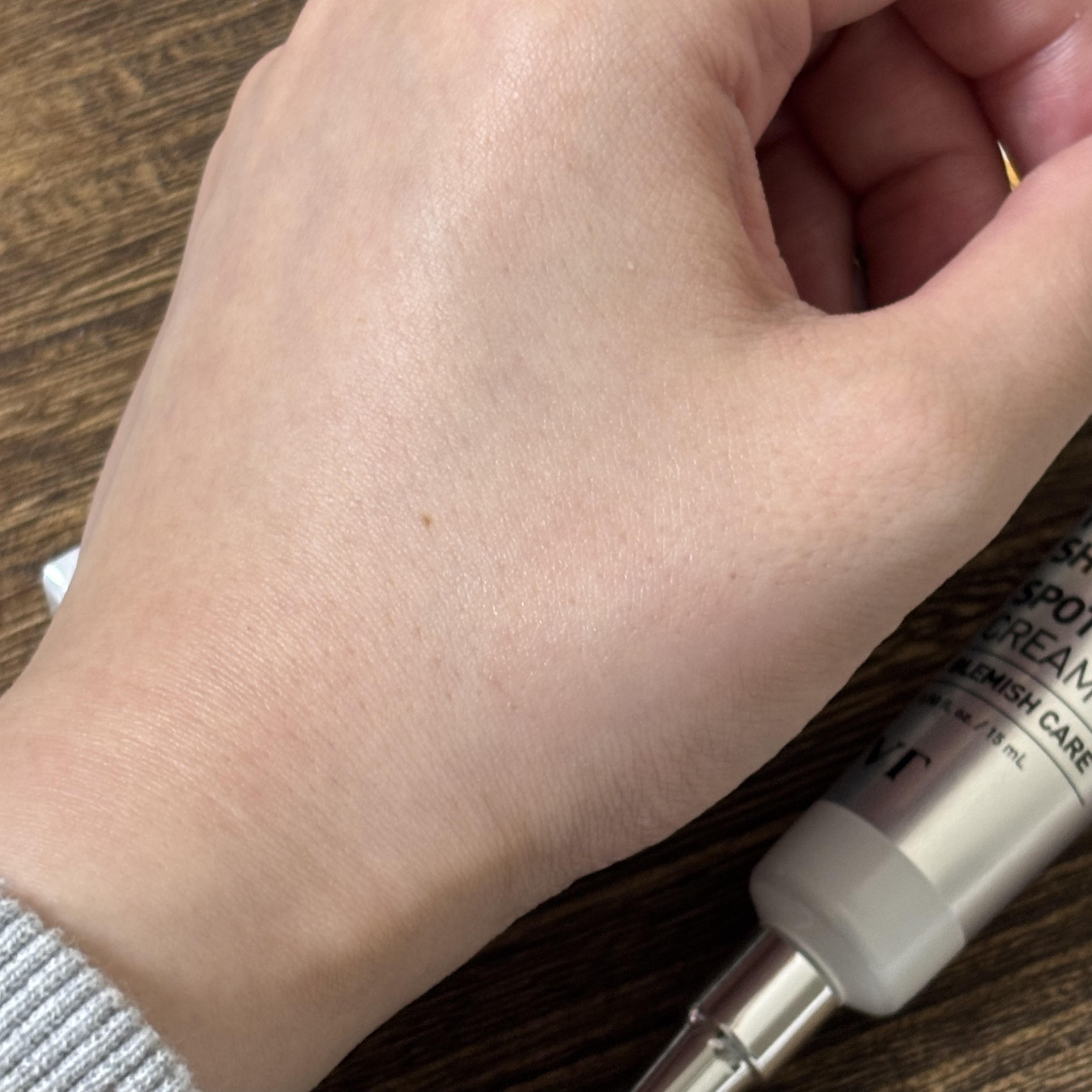 ガーリック リードルショット スポットクリーム/VT/フェイスクリームを使ったクチコミ（3枚目）