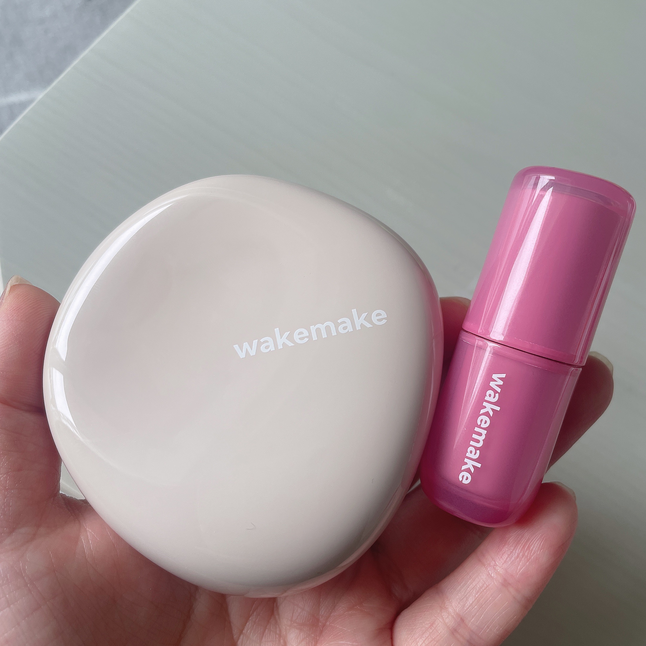 ウォータフルグロウティント/wakemake/リップティントを使ったクチコミ（1枚目）