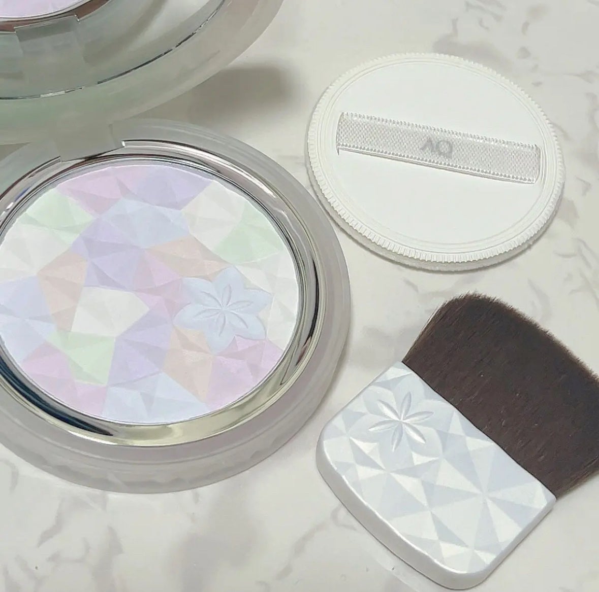 AQ オーラ リフレクター/DECORTÉ/プレストパウダーを使ったクチコミ(6枚目)