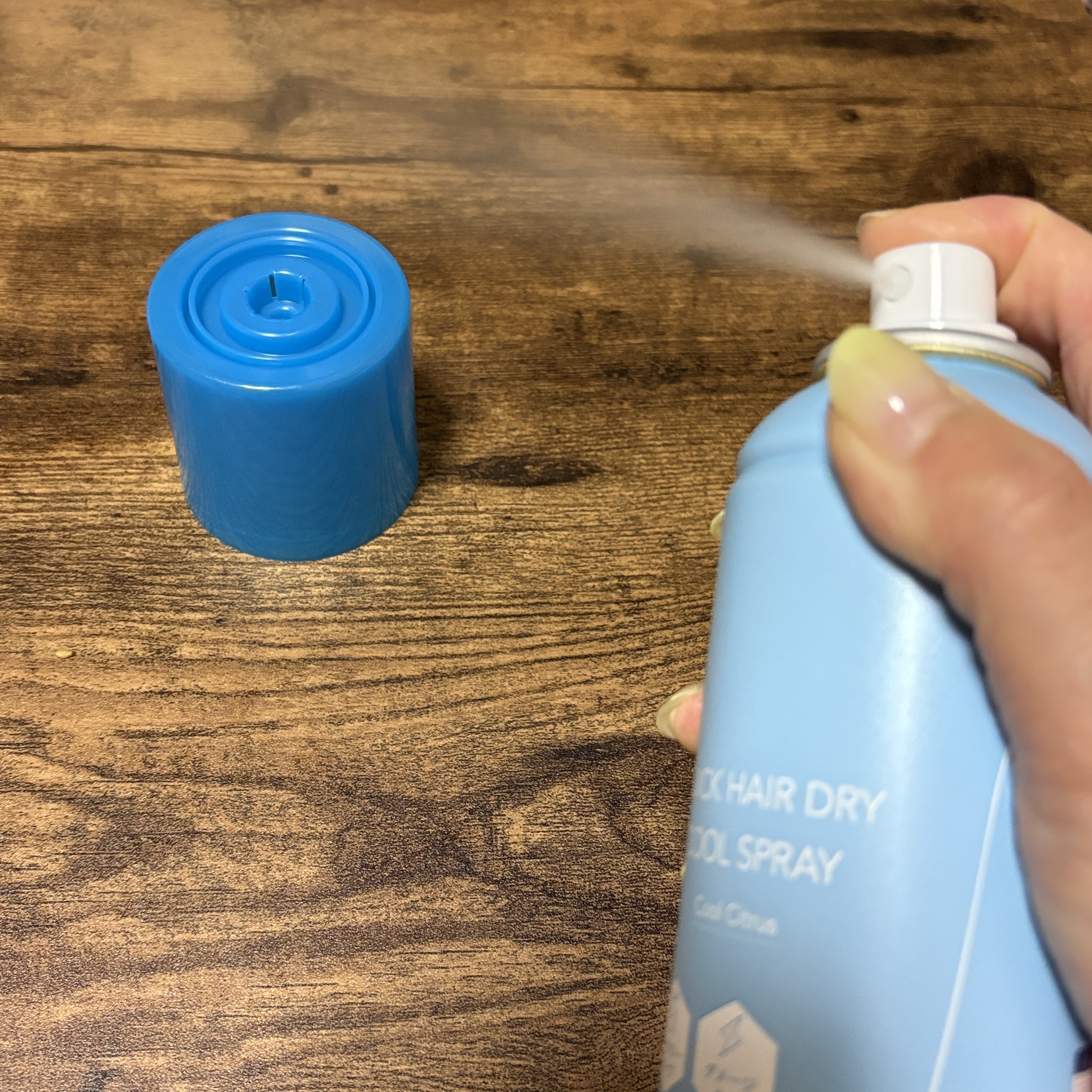 スキューズミー クイックヘアドライクールスプレー クールシトラスの香り/スキューズミー/ヘアスプレーを使ったクチコミ（2枚目）