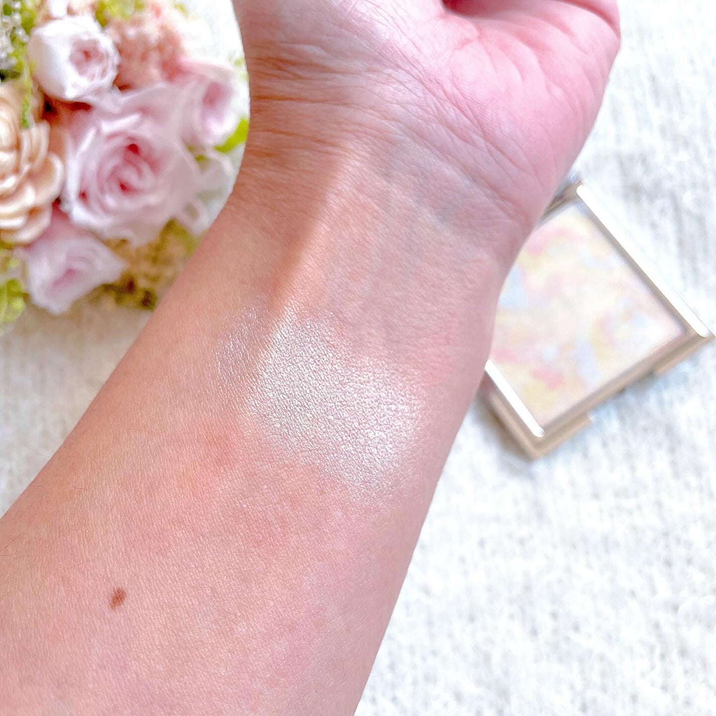 スキンルミナスハイライター/DEAR DAHLIA/パウダーハイライトを使ったクチコミ(3枚目)