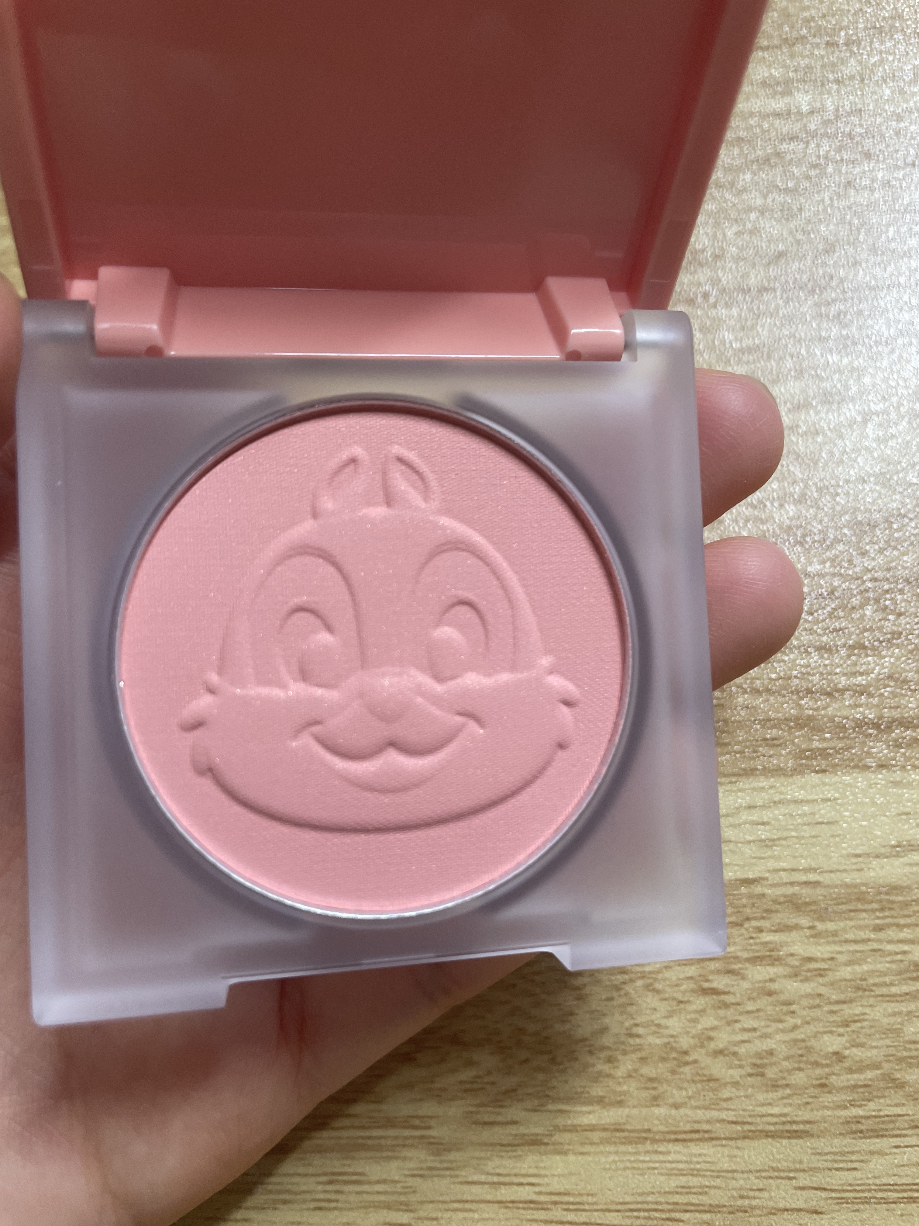 ブラリーチーク(ディズニーエディション)/espoir/チークを使ったクチコミ（3枚目）