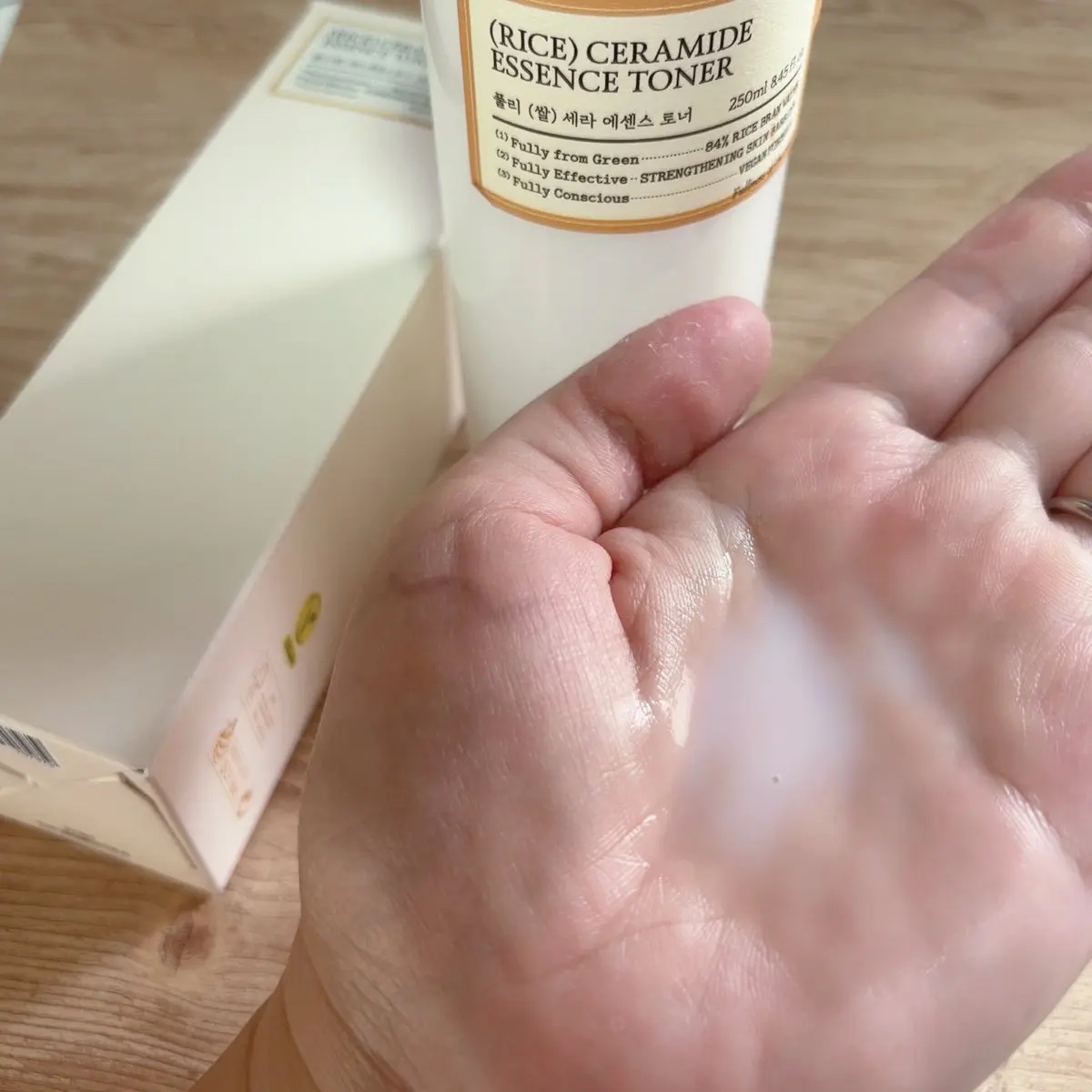 米セラミドエッセンストナー/FULLY/化粧水を使ったクチコミ（2枚目）