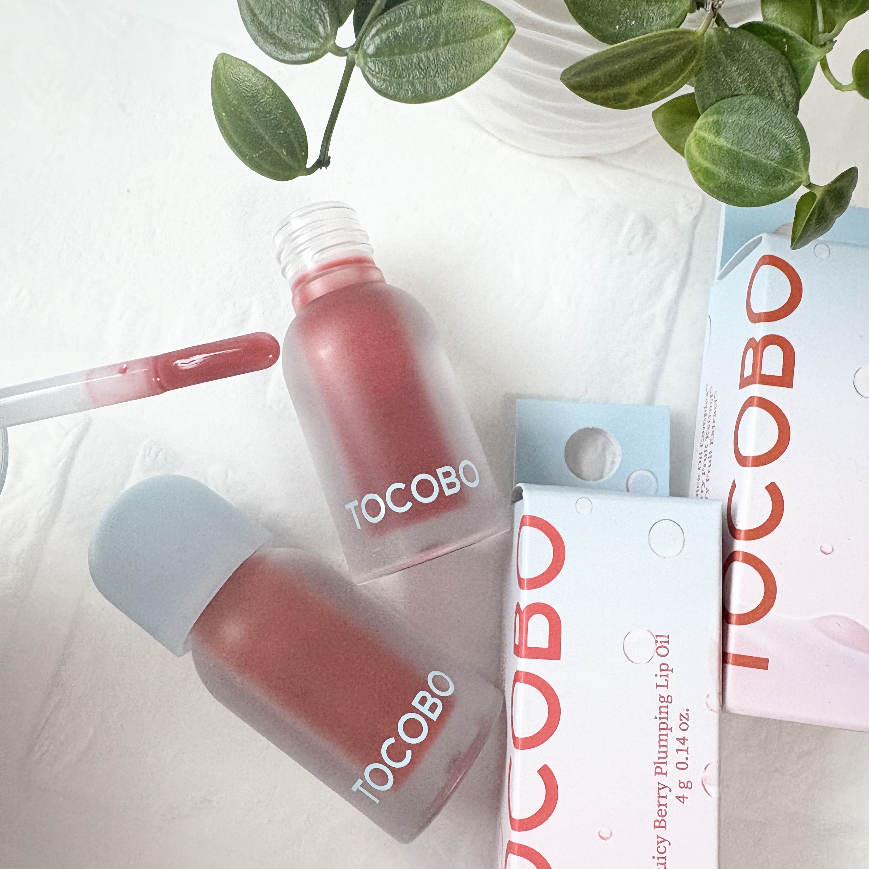 ジューシーベリープランピングリップオイル/TOCOBO/リップグロスを使ったクチコミ（2枚目）
