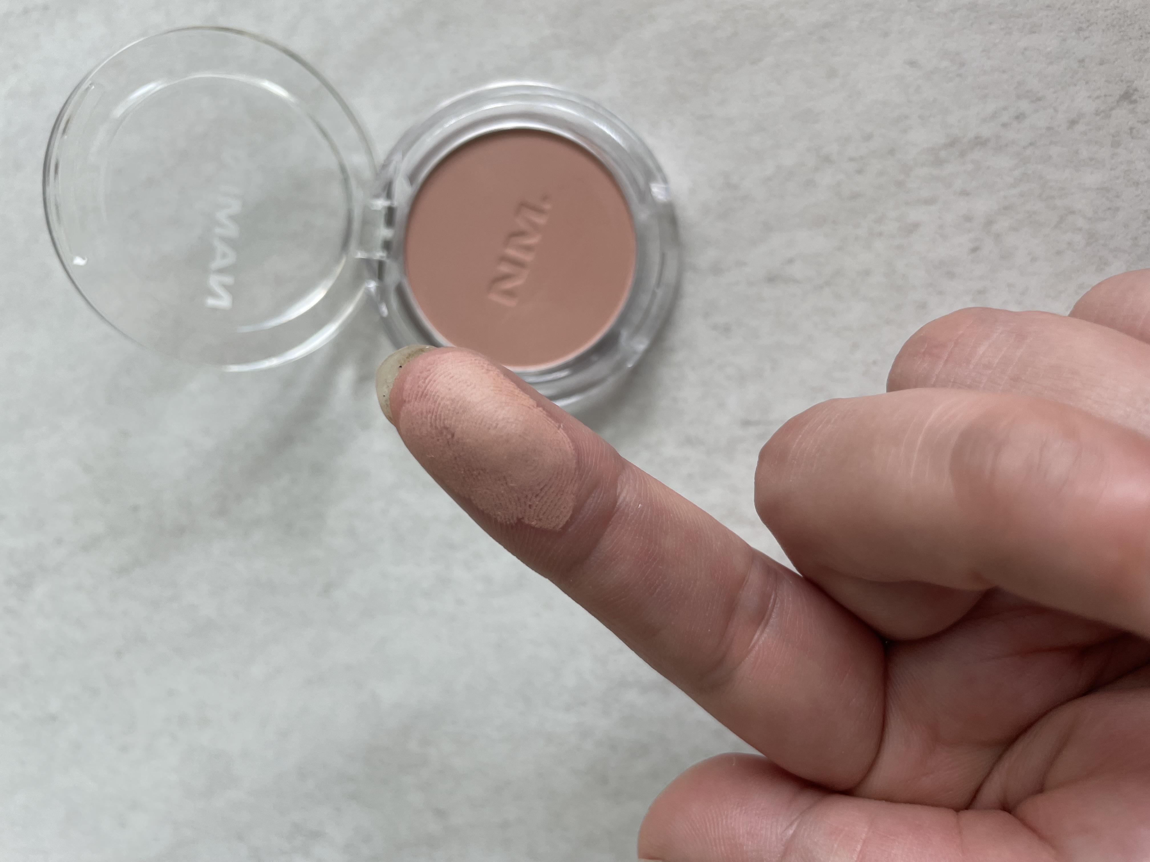 ネーミング フラッフィーパウダーブラッシュ/NAMING./パウダーチークを使ったクチコミ（3枚目）