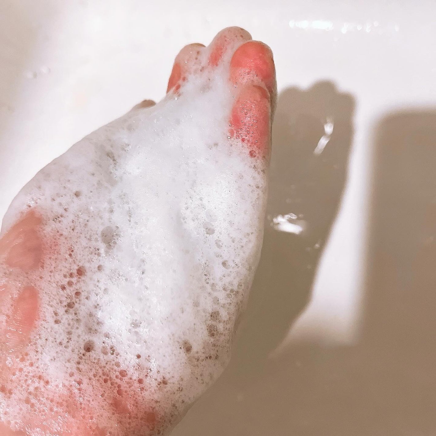 フレッシュクラウドスクラブ ブラックティー&ユズ/アレンシア/スクラブ・ゴマージュを使ったクチコミ(5枚目)