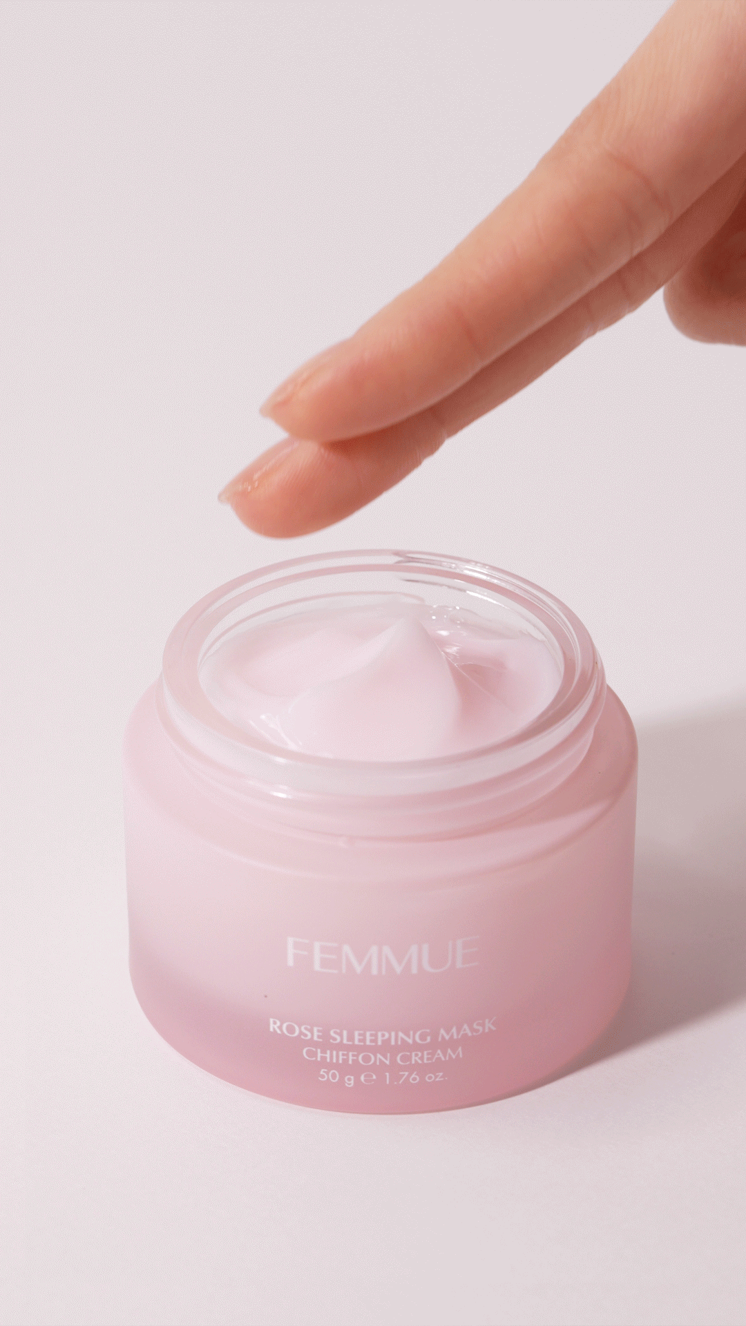 ＼　紫外線や乾燥から肌を守る、FEMMUEの睡眠美容✨　／

エアコンや紫外線など、肌の負担は増えていくばかり...

話題の美容成分を新たに配合し、バージョンアップしたFEMMUEのスリーピングマスクは、眠っている間に日中受けた肌ストレス