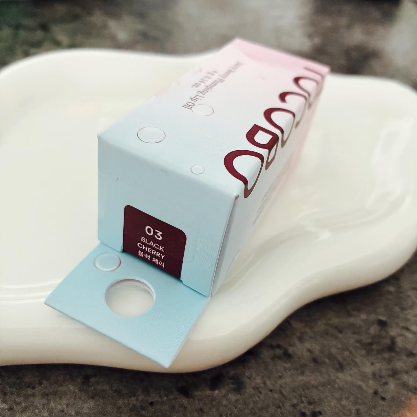 ジューシーベリープランピングリップオイル/TOCOBO/リップグロスを使ったクチコミ（3枚目）