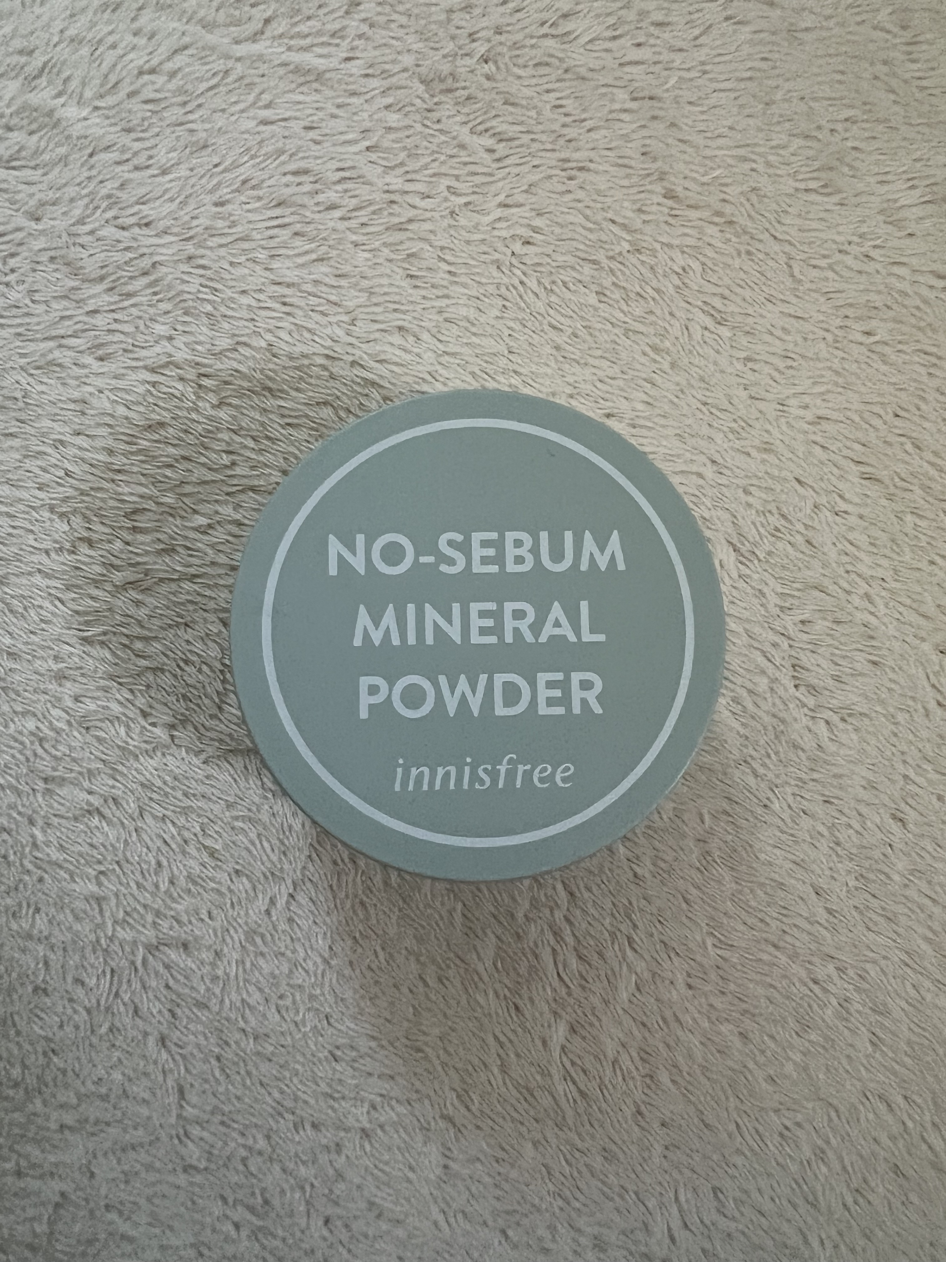 ノーセバム　ミネラルパウダー　N 5g【旧】/innisfree/ルースパウダーを使ったクチコミ（1枚目）
