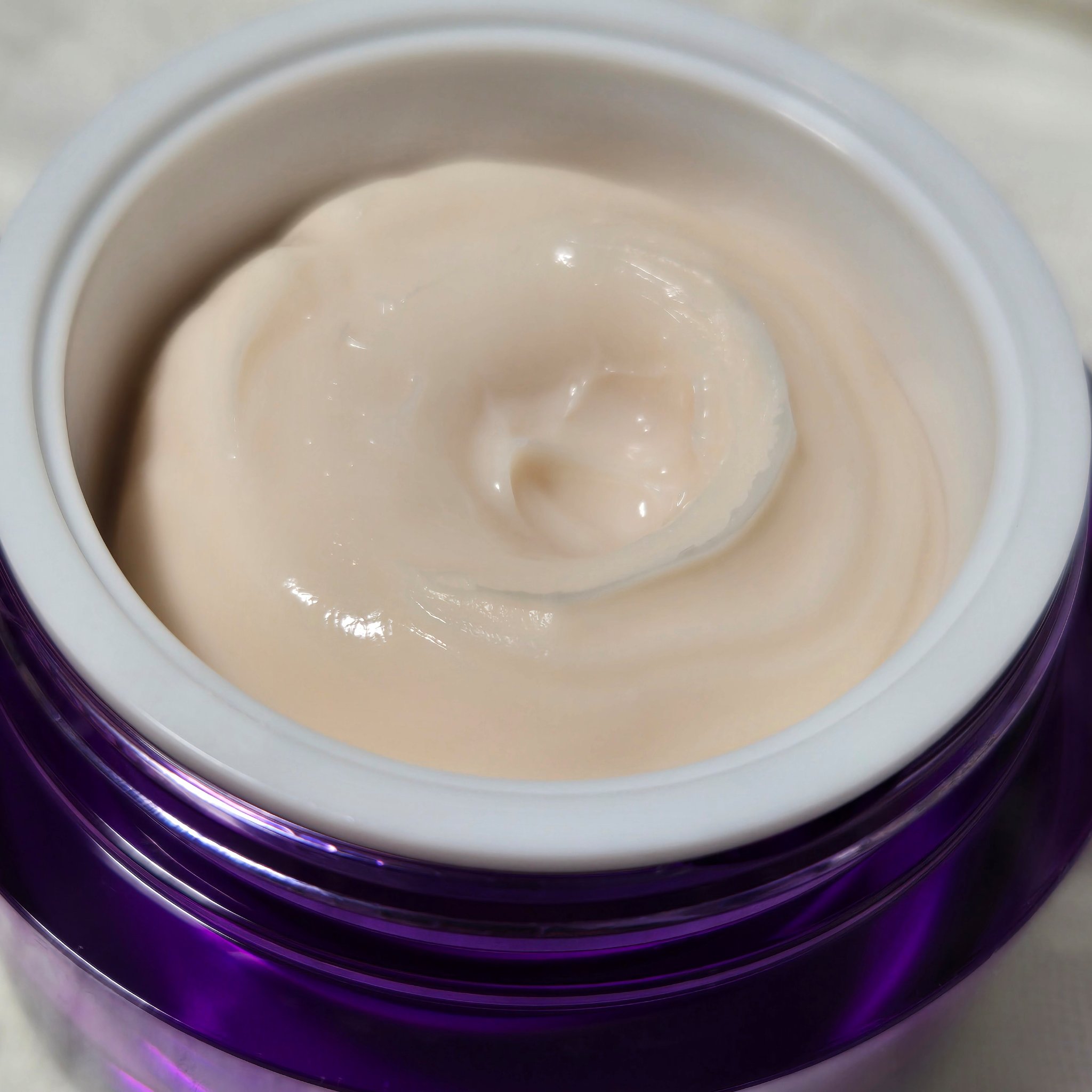 バイオヒールボ プロバイオダーム 3Dリフティングクリーム/BIOHEAL BOH/フェイスクリームを使ったクチコミ（2枚目）