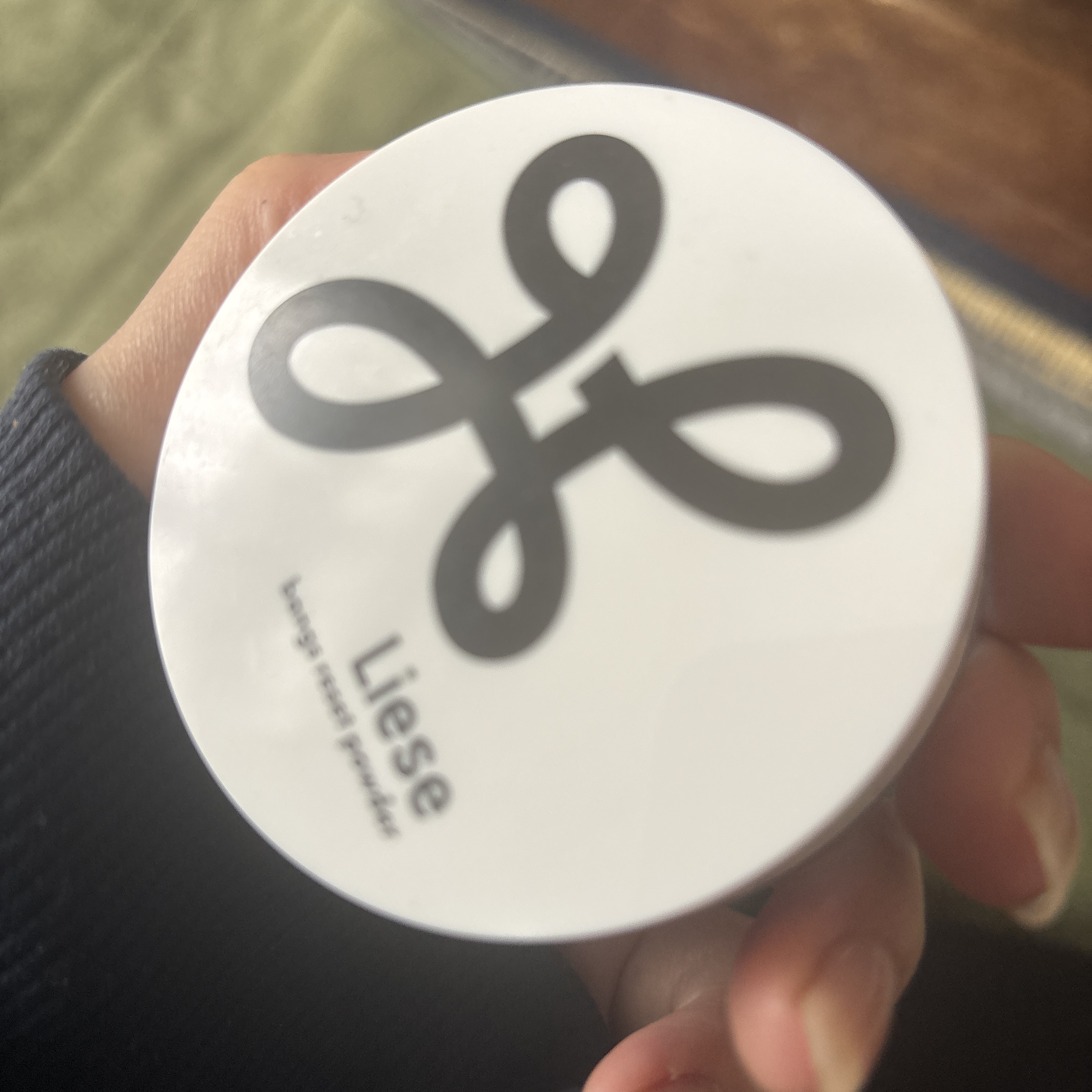 前髪リセットパウダー/リーゼ/その他スタイリングを使ったクチコミ（1枚目）