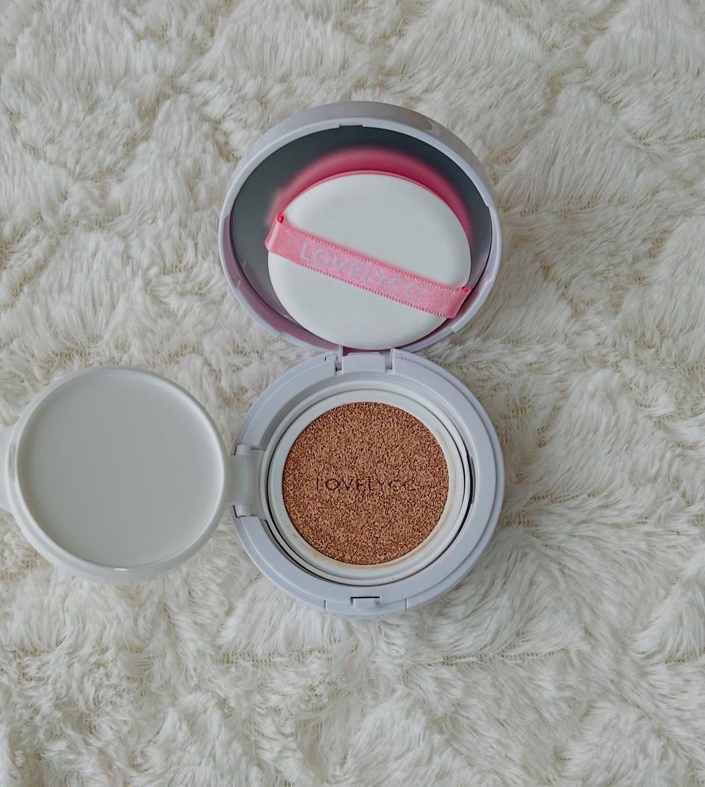 ピンクカバーエッセンスサンクッション/LOVELYCC/クッションファンデーションを使ったクチコミ(2枚目)