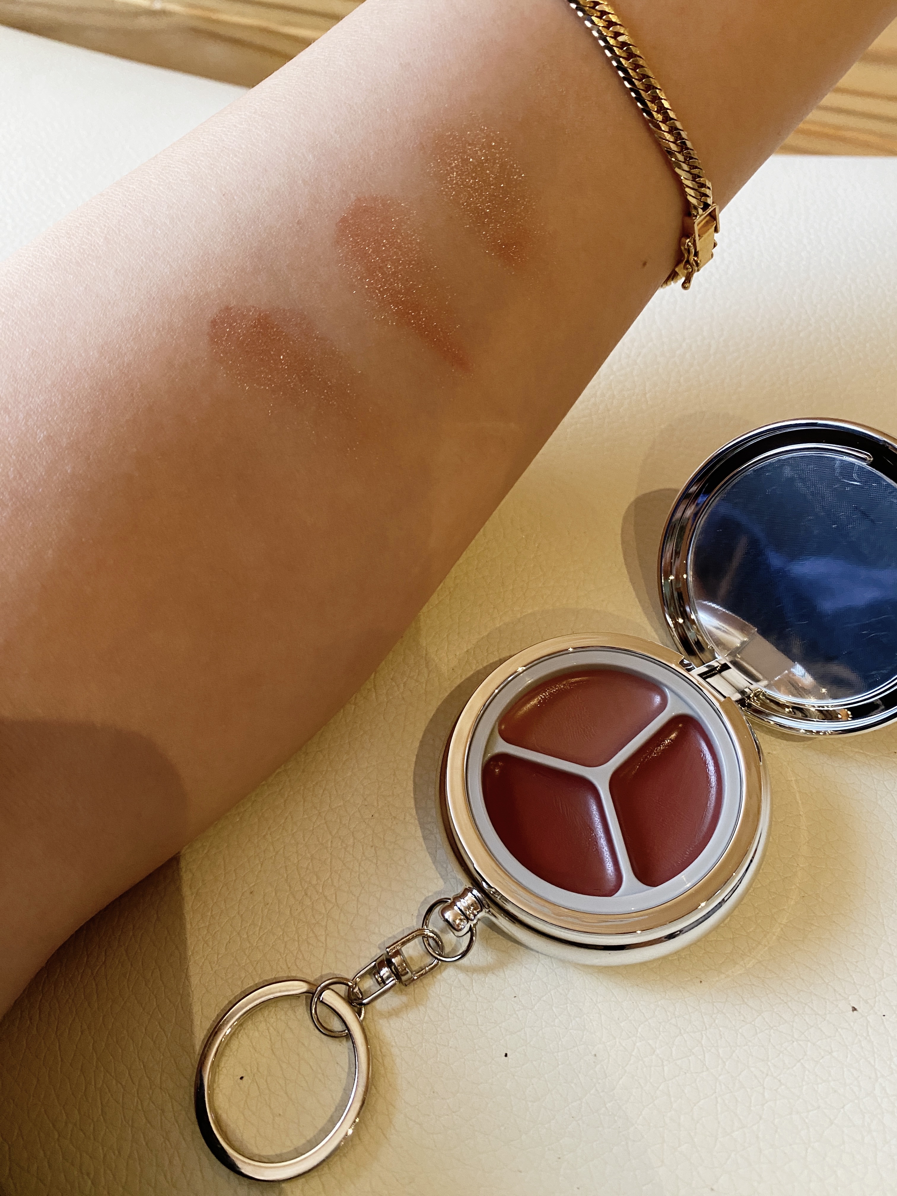 グローイングタイムトゥーキスアンドブラッシュ/Dinto/口紅を使ったクチコミ（3枚目）