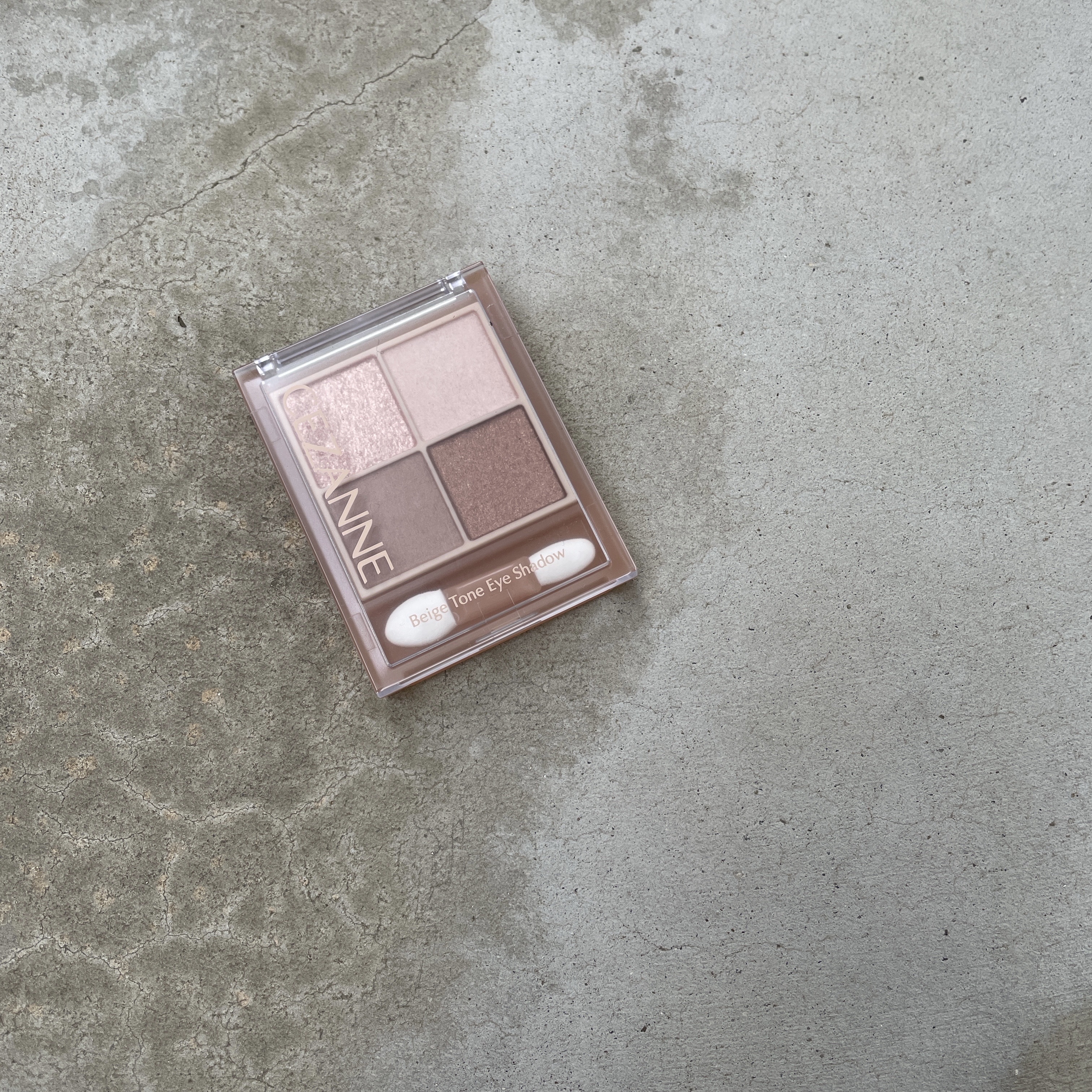 ベージュトーンアイシャドウ/CEZANNE/アイシャドウパレットを使ったクチコミ（3枚目）