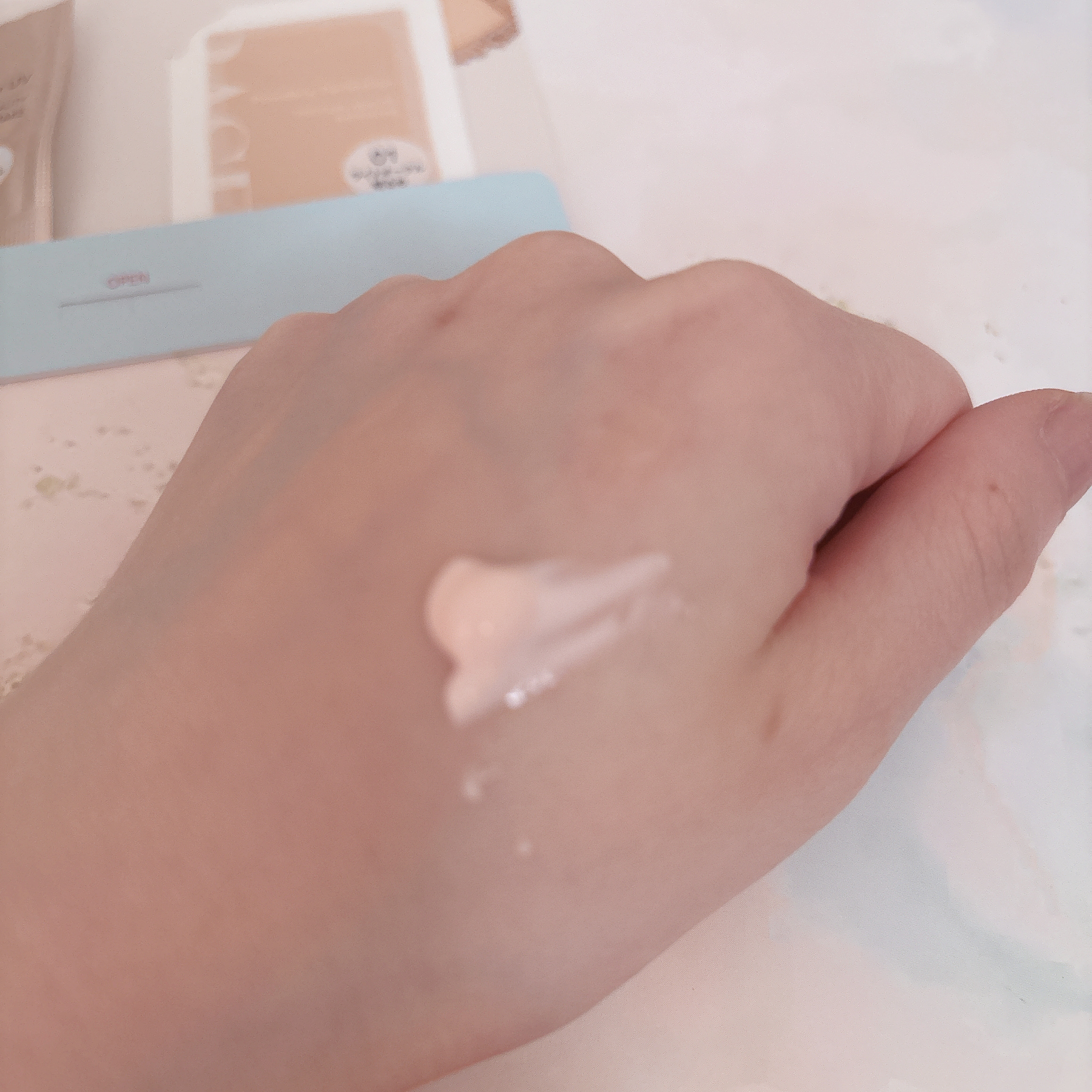 キスミー　フェルム　ベースディレクション　パウダリーパーフェクション 01 ライトオークル（レフィル）/キスミー フェルム/パウダーファンデーションを使ったクチコミ（3枚目）