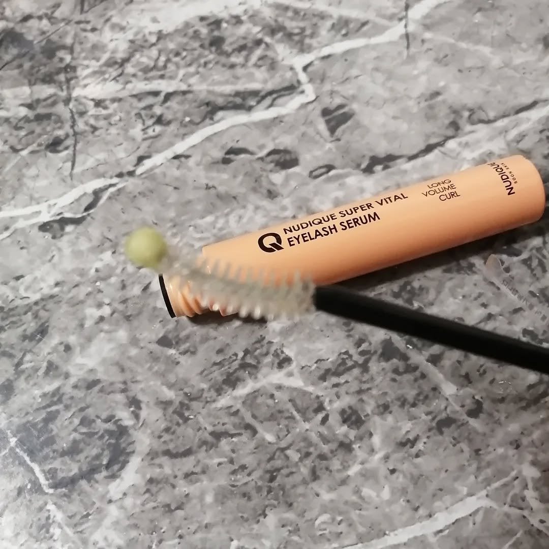 スーパーバイタルアイラッシュセラム/NUDIQUE/まつげ美容液を使ったクチコミ(2枚目)