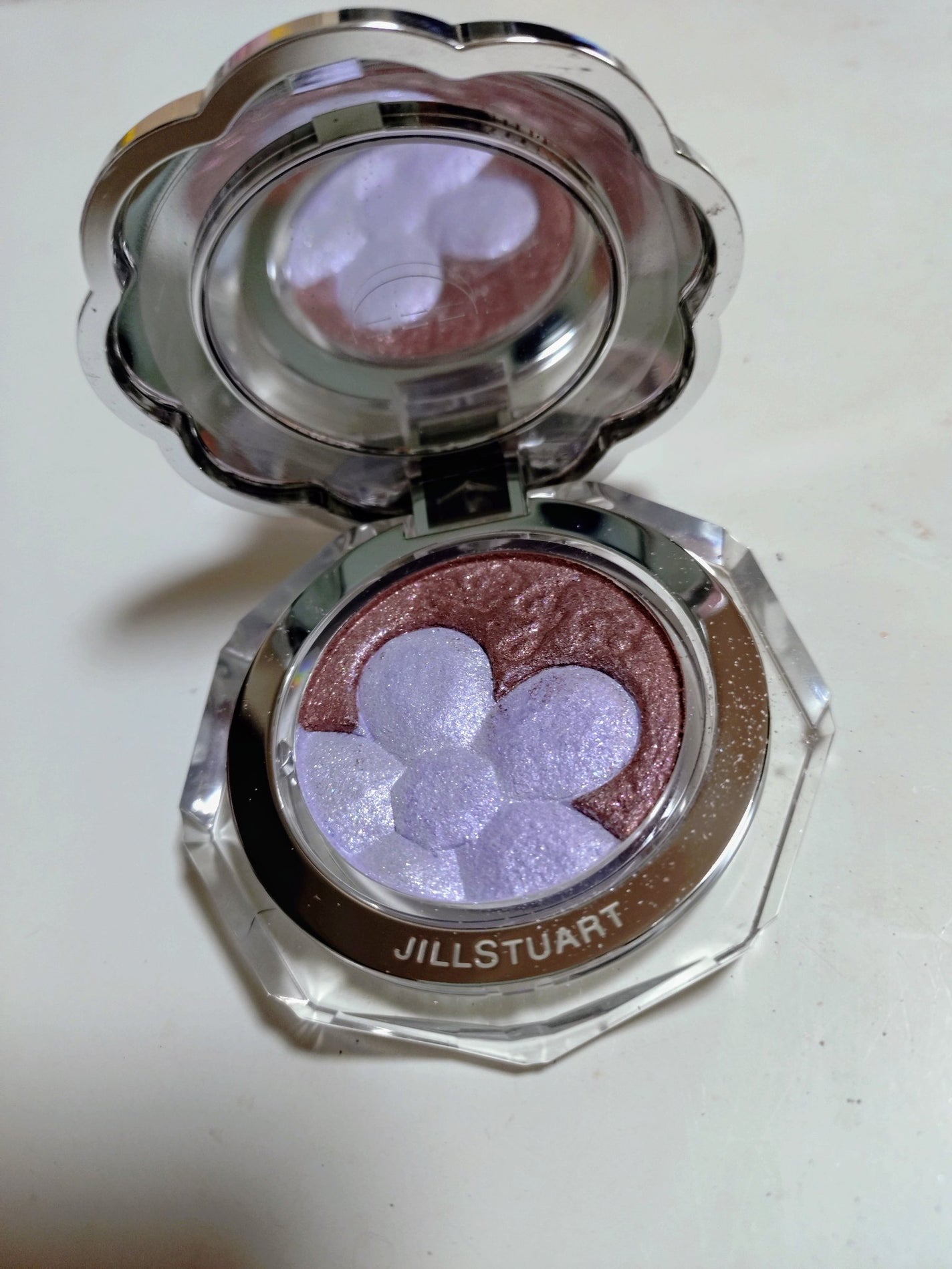 ジルスチュアート クリスタルブルーム ペタルクチュールアイズ デュオ/JILL STUART/アイシャドウパレットを使ったクチコミ(1枚目)