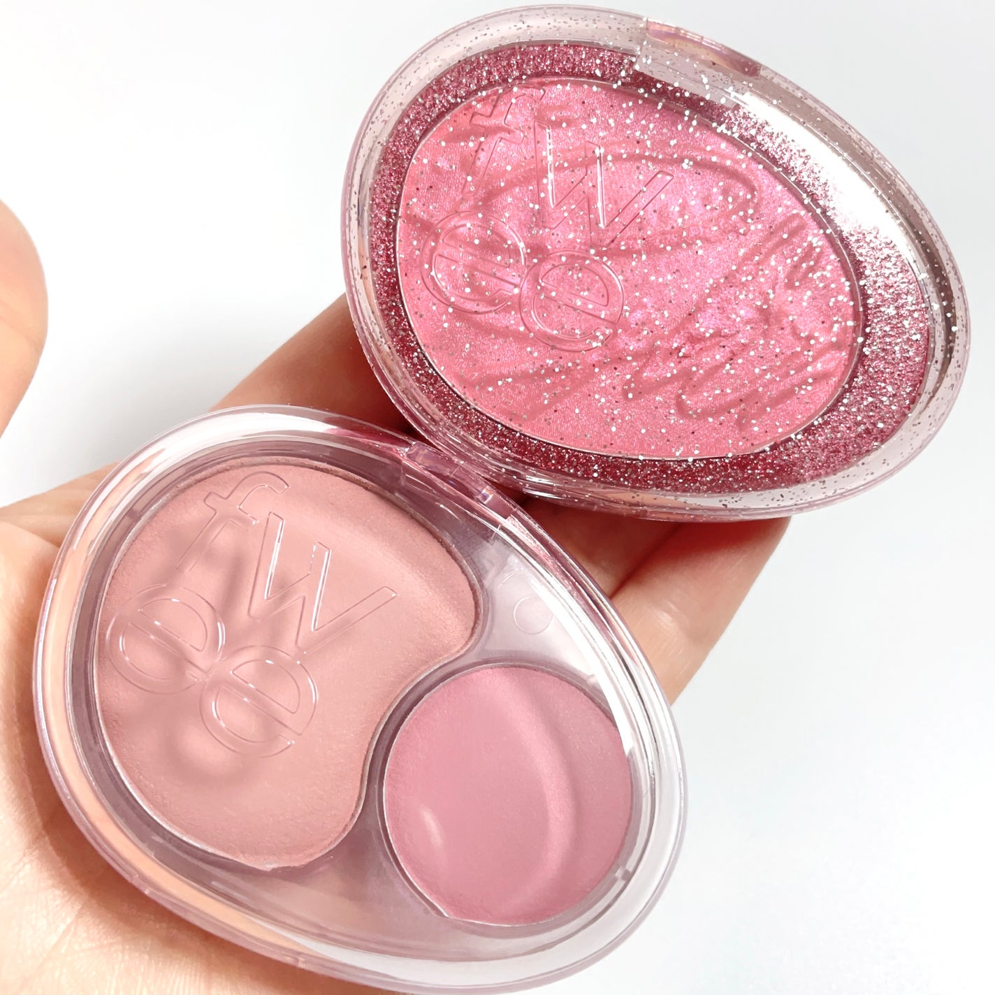 デュアルチークメロウ/fwee/ジェル・クリームチークを使ったクチコミ(2枚目)