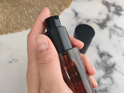 CULRY SHYLL SILKY OIL SERUMのクチコミ「<CURLYSHYLL シルキーオイルセラム>を愛用中♪
じめじめする季節になってきたので、.....」(3枚目)