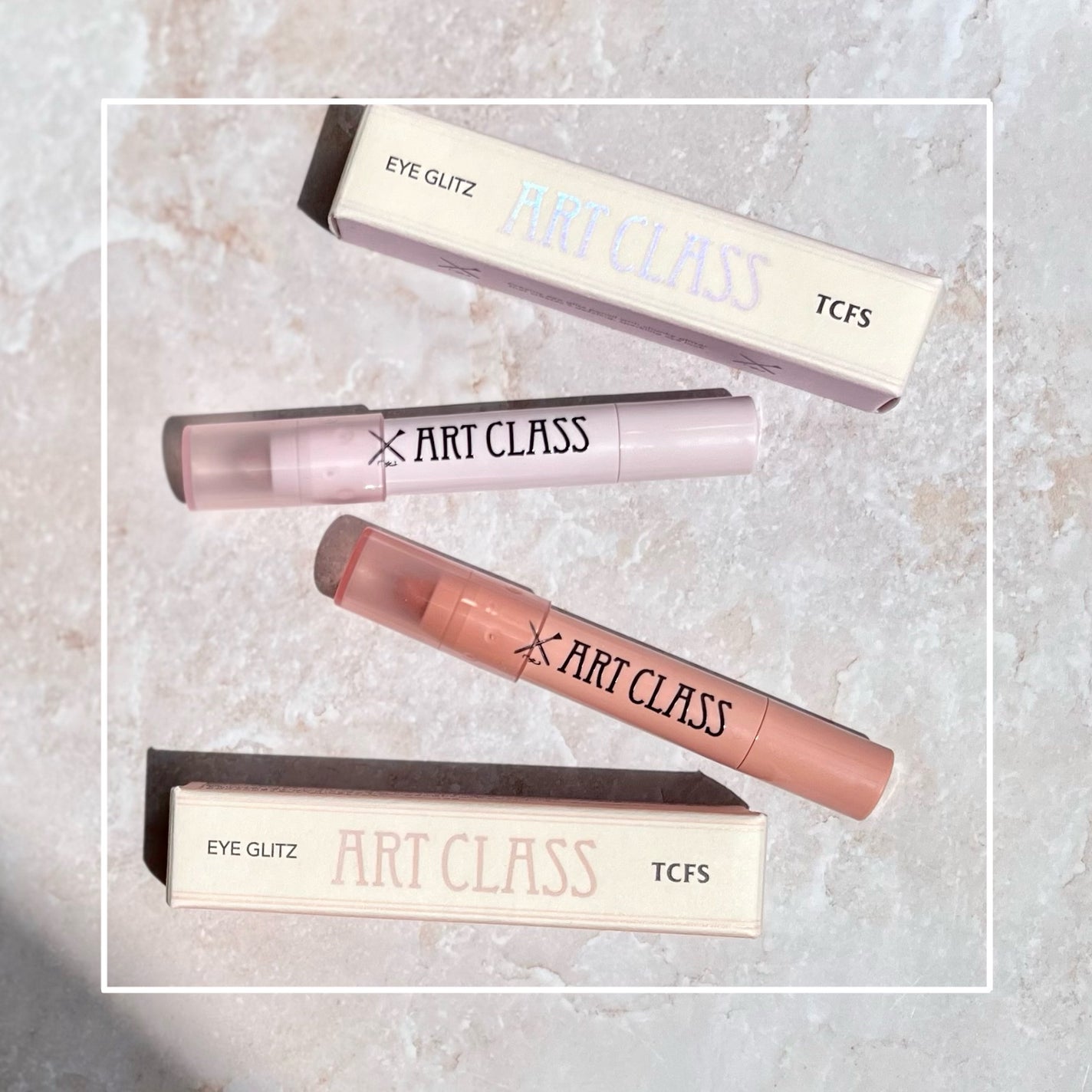 アートクラス アイグリッツ/too cool for school/スティックアイシャドウを使ったクチコミ(1枚目)