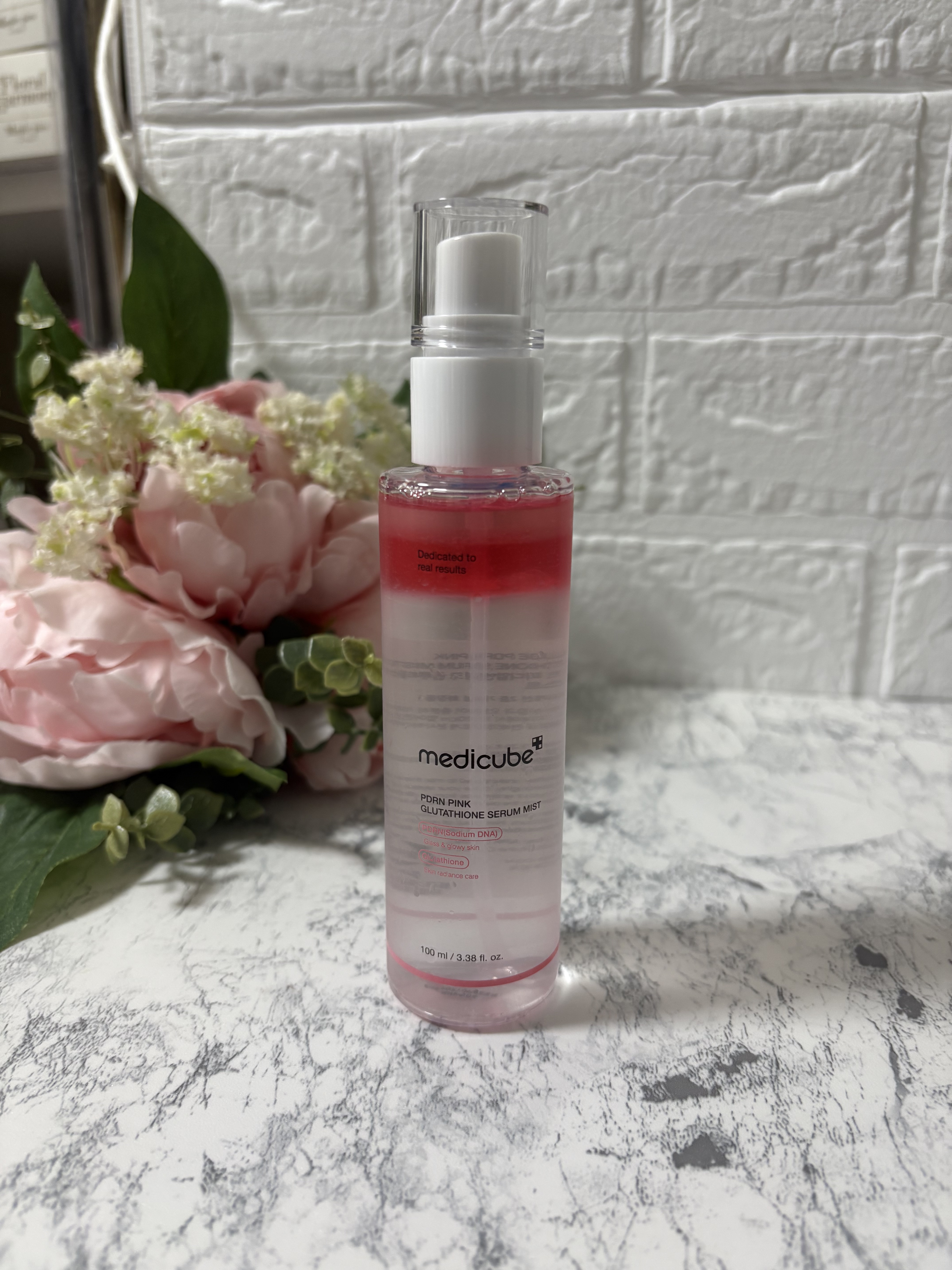 PDRNピンクセラムミスト/MEDICUBE/美容液を使ったクチコミ（2枚目）