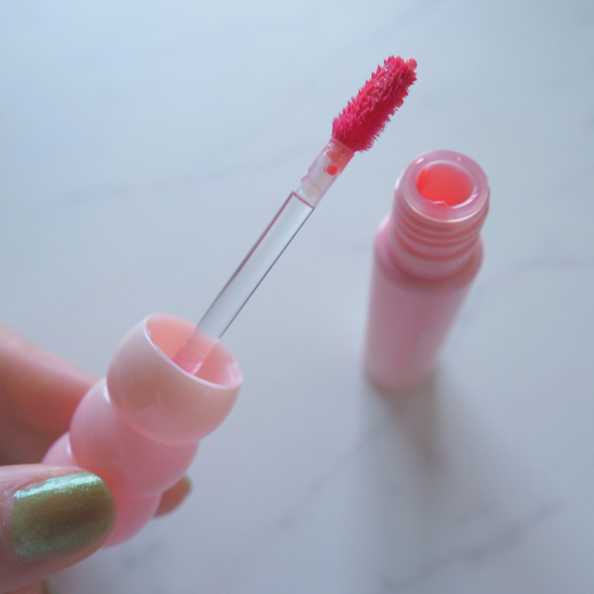 カラーグラム タンフルグラスティントミルク/Colorgram/リップティントを使ったクチコミ（3枚目）