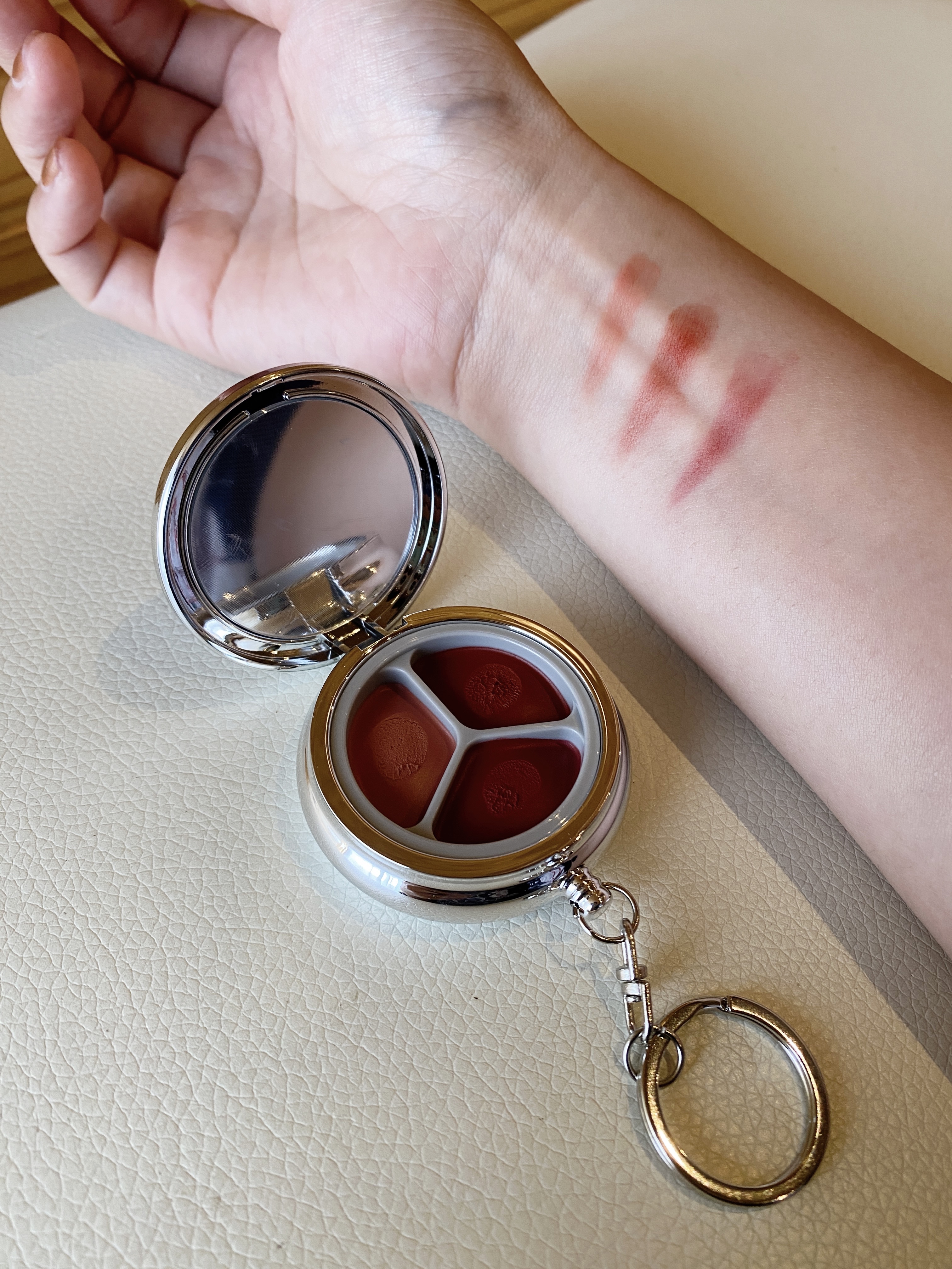 グローイングタイムトゥーキスアンドブラッシュ/Dinto/口紅を使ったクチコミ（2枚目）