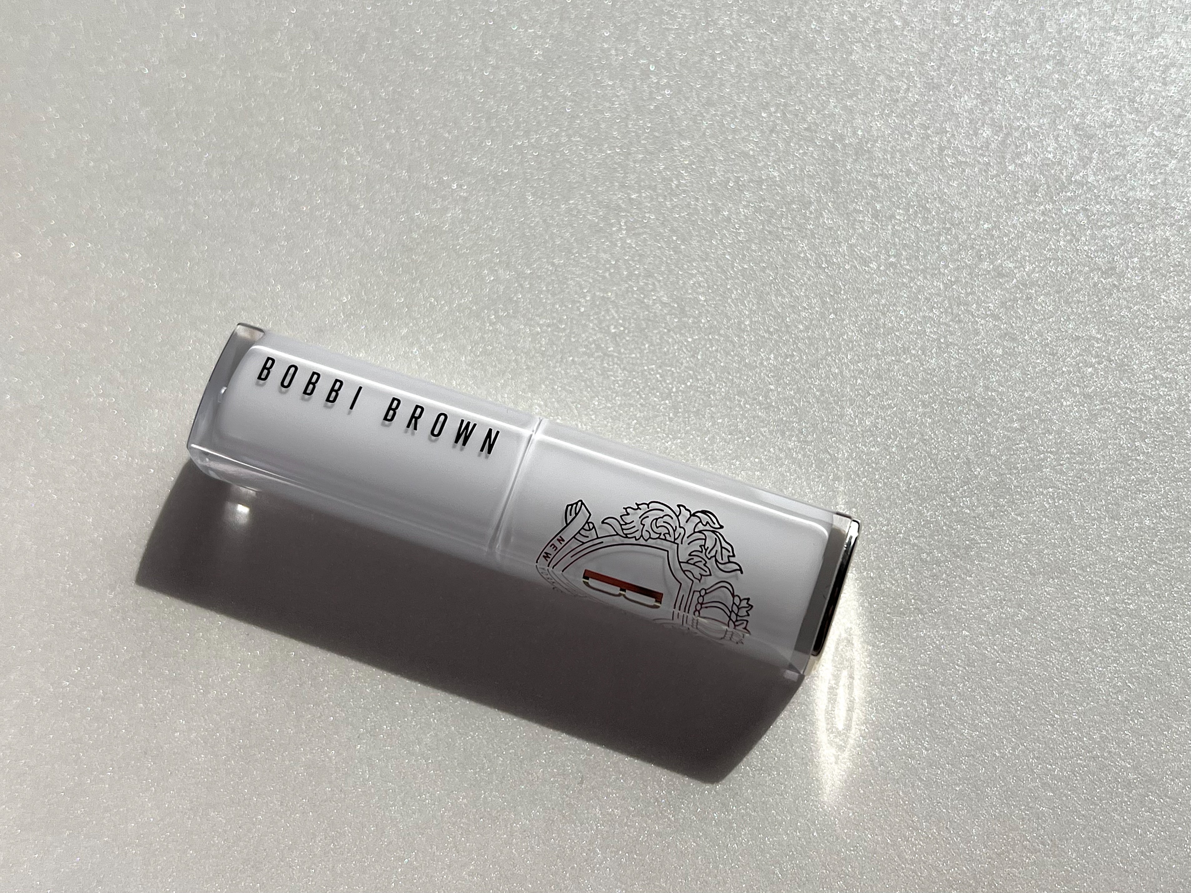 エクストラ カラー シャイン/BOBBI BROWN/口紅を使ったクチコミ（3枚目）