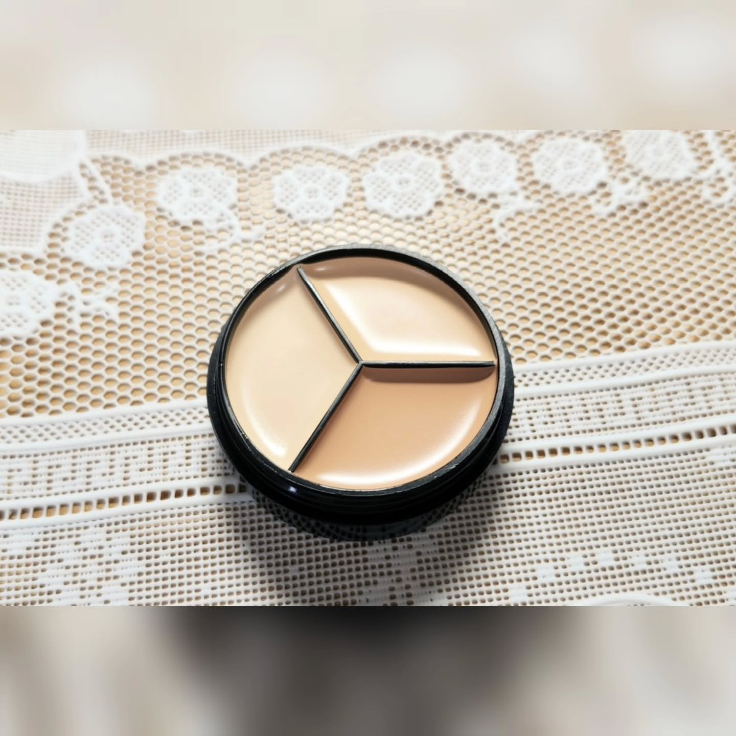 lovelycc マジックカバーチートコンシーラー/LOVELYCC/パレットコンシーラーを使ったクチコミ（2枚目）