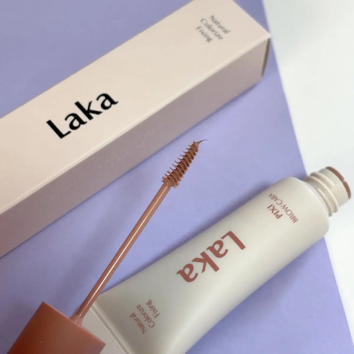 ラカ ピクシーブロウカラ 02 ウッドブラウン/Laka/眉マスカラを使ったクチコミ（2枚目）