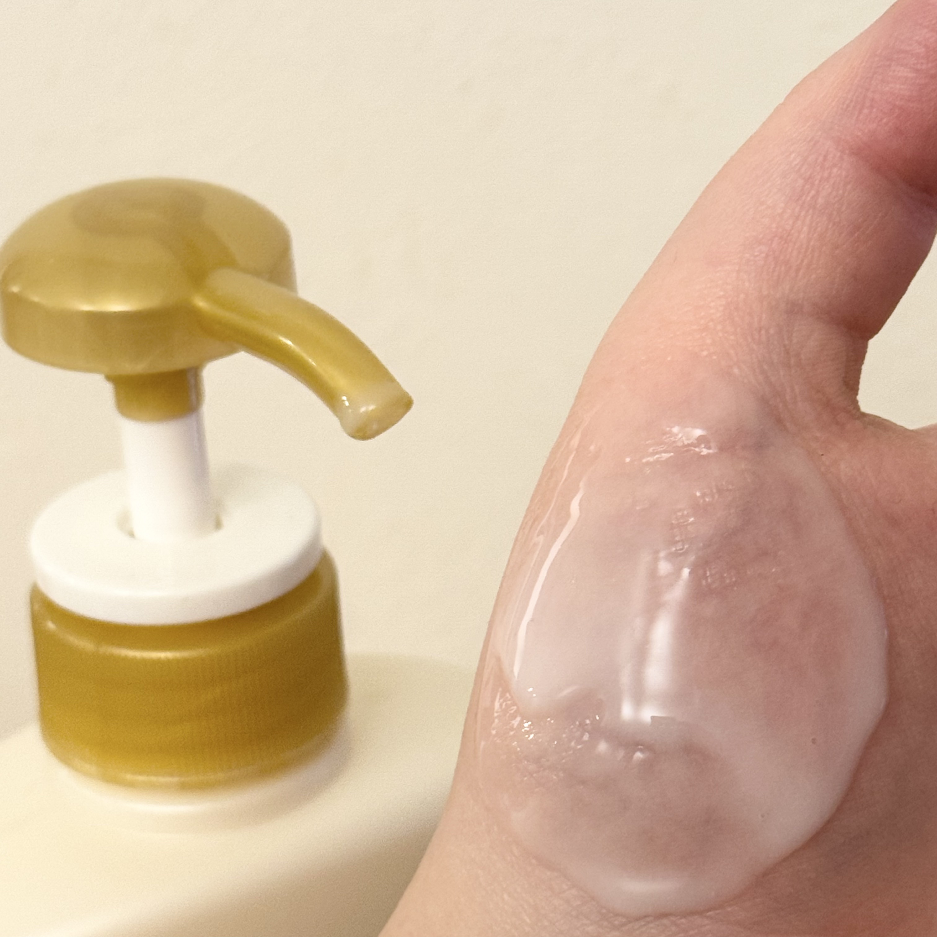 レイヴィー ボディシャンプー ホワイトティー/Leivy/ボディソープを使ったクチコミ（2枚目）