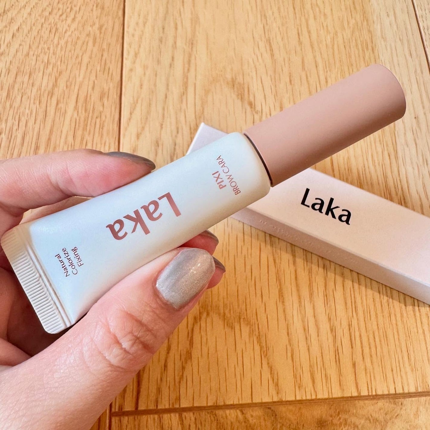 ラカ ピクシーブロウカラ/Laka/眉マスカラを使ったクチコミ(2枚目)