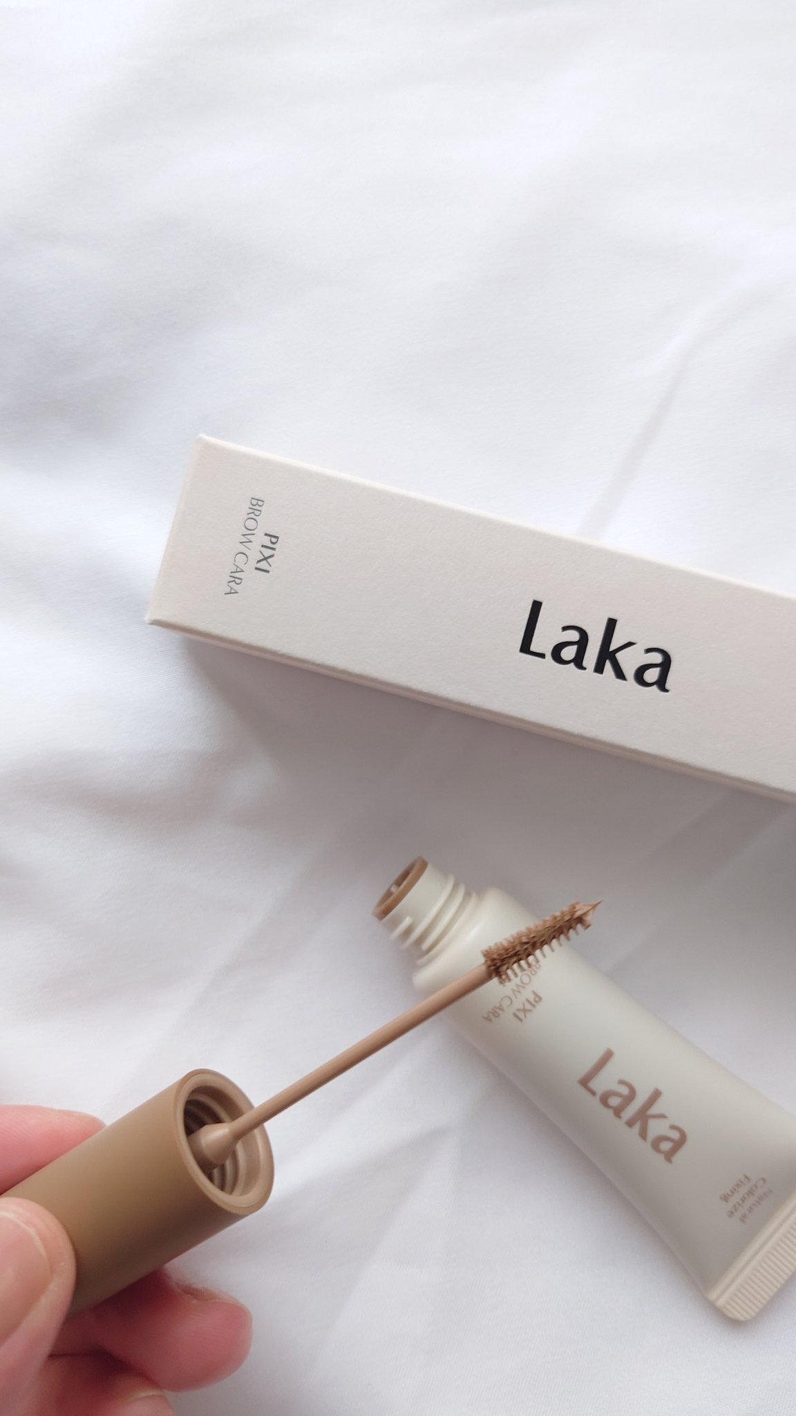 ラカ ピクシーブロウカラ/Laka/眉マスカラを使ったクチコミ（2枚目）