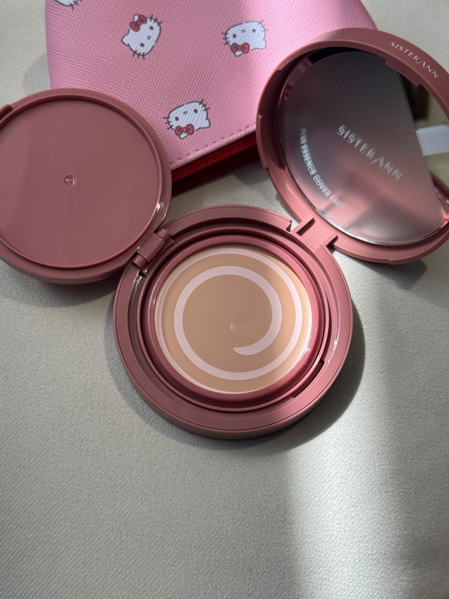 ピンクエッセンスカバーパクト/SISTER ANN/クッションファンデーションを使ったクチコミ（2枚目）