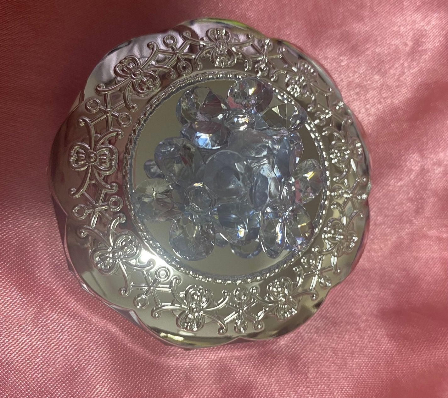 ジルスチュアート クリスタルブルーム ペタルクチュールアイズ デュオ/JILL STUART/アイシャドウパレットを使ったクチコミ(2枚目)