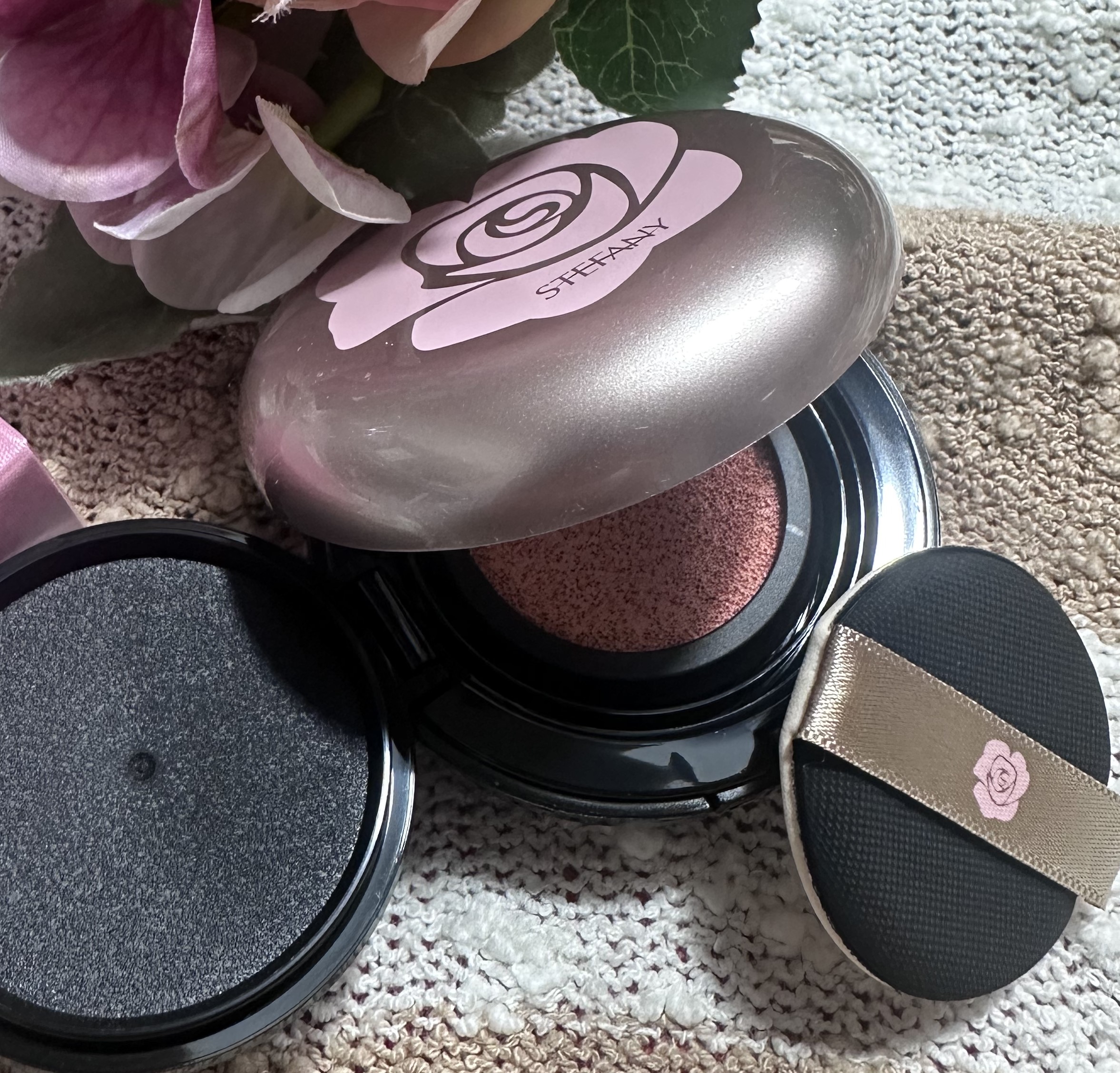 ステファニーピュアカラークッションチーク/ステファニー/リキッドチークを使ったクチコミ（1枚目）