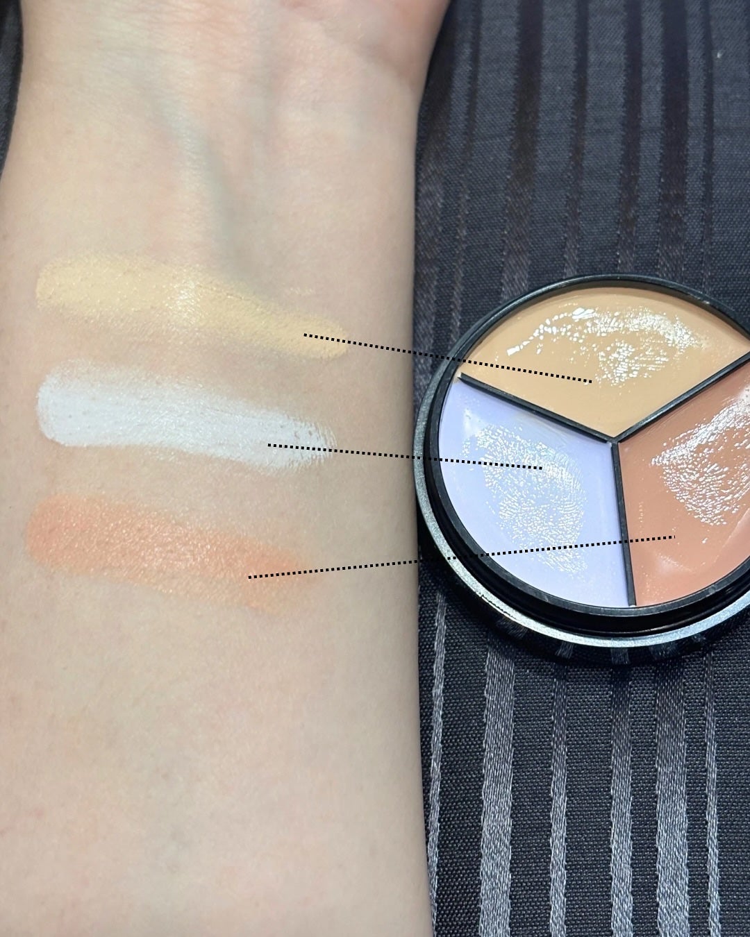 lovelycc マジックカバーチートコンシーラー/LOVELYCC/パレットコンシーラーを使ったクチコミ(5枚目)