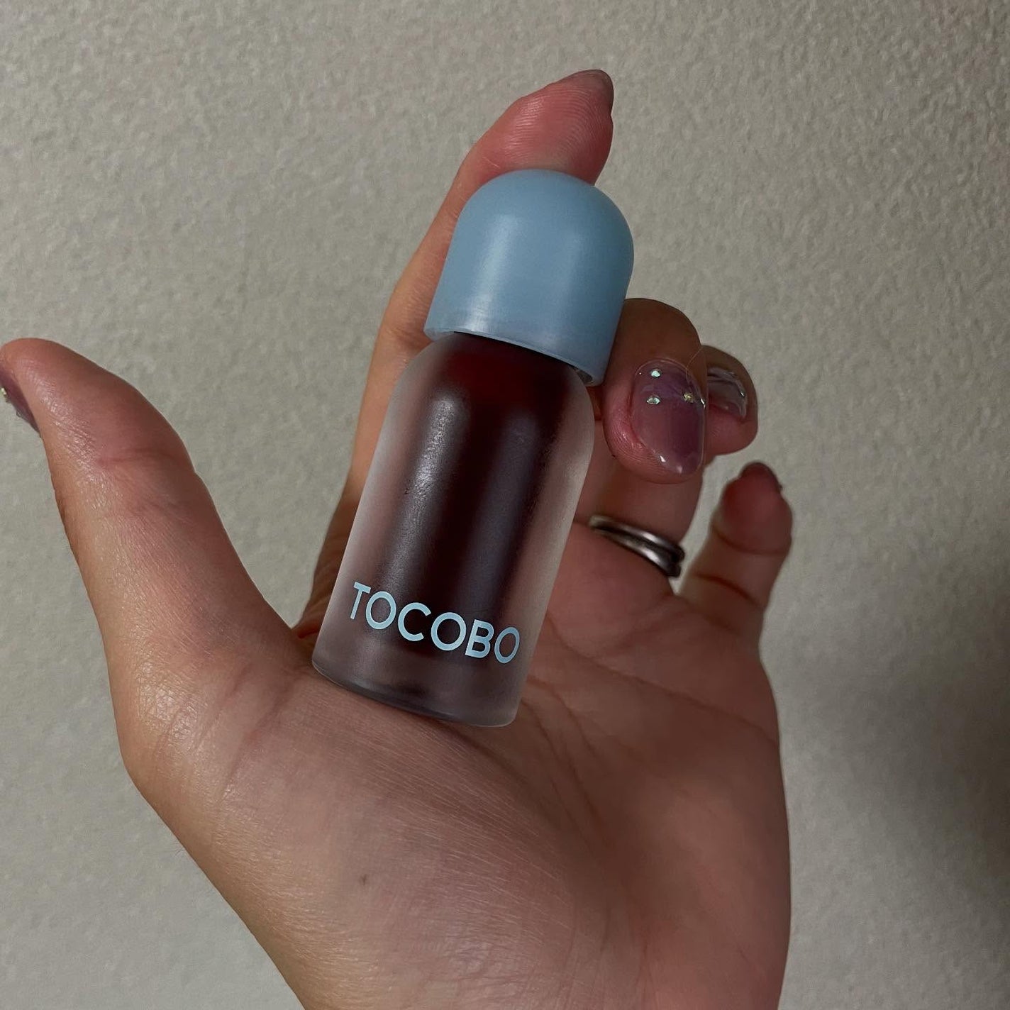 ジューシーベリープランピングリップオイル/TOCOBO/リップグロスを使ったクチコミ(3枚目)