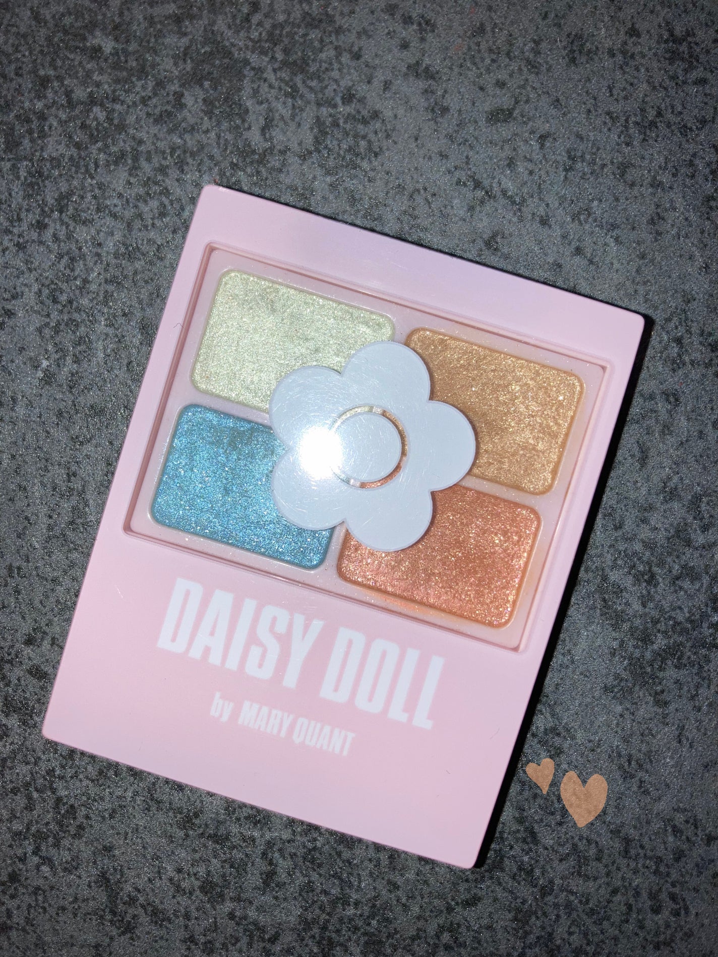 デイジードール アイカラー パレット/DAISY DOLL by MARY QUANT/アイシャドウパレットを使ったクチコミ(1枚目)