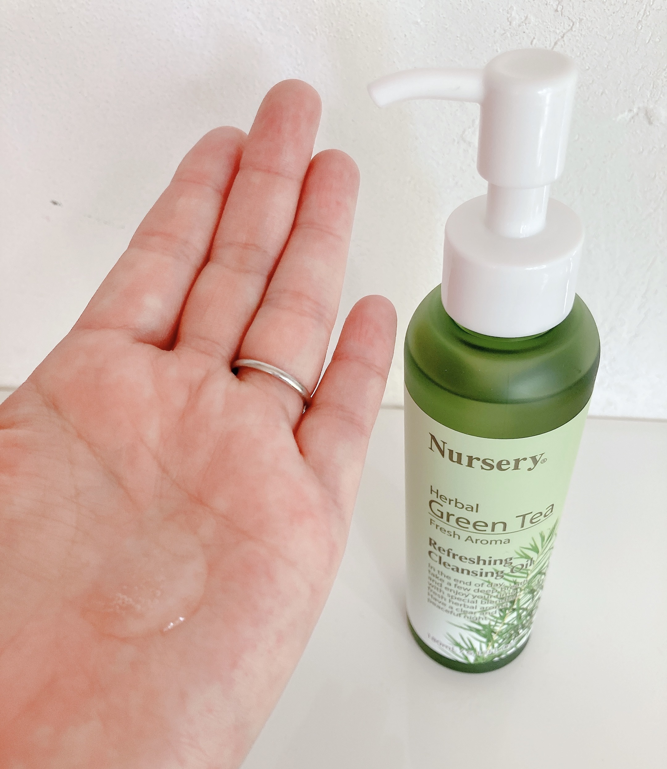 リフレッシングクレンジングオイル ハーバルグリーンティー/Nursery(ナーセリー)/オイルクレンジングを使ったクチコミ（2枚目）