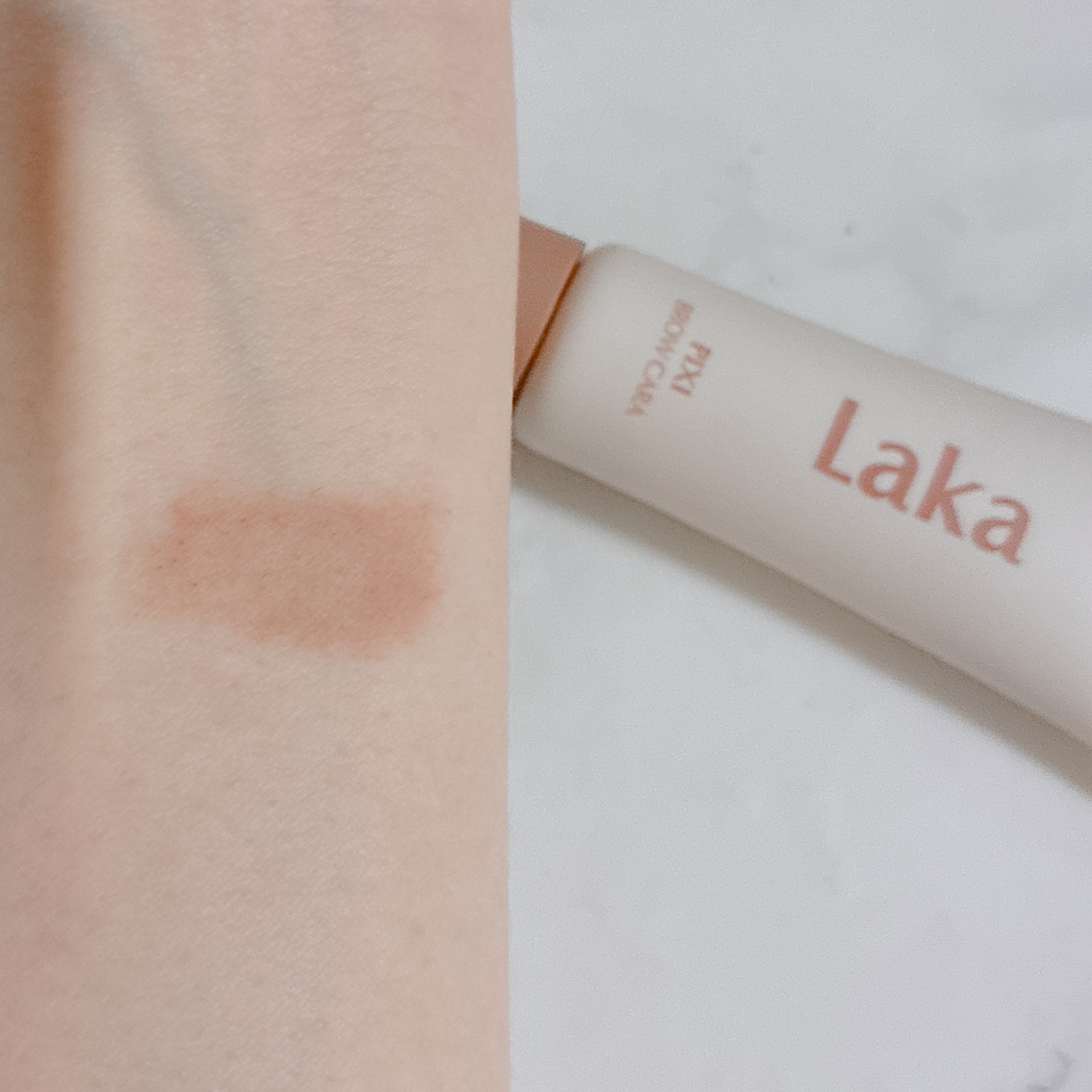 ラカ ピクシーブロウカラ 02 ウッドブラウン/Laka/眉マスカラを使ったクチコミ（3枚目）