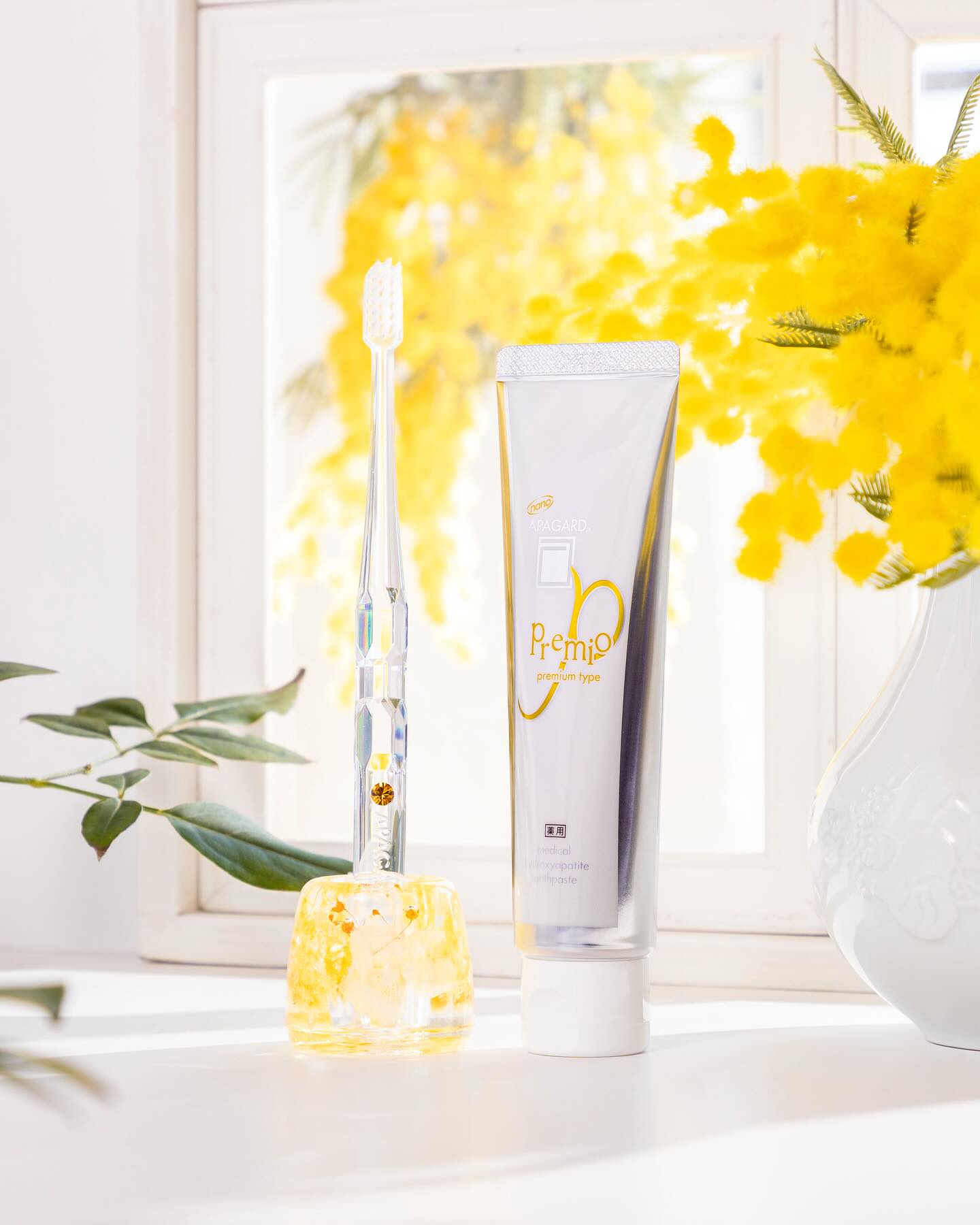 ⁡
歯みがきって派手なパッケージが多いけど
アパガードはシンプルなデザインで
インテリアにも馴染みやすい💛
 
食事をした後、歯をみがく🦷
そんないつものルーティンを少しでも楽しく、
前向きな時間に！
 